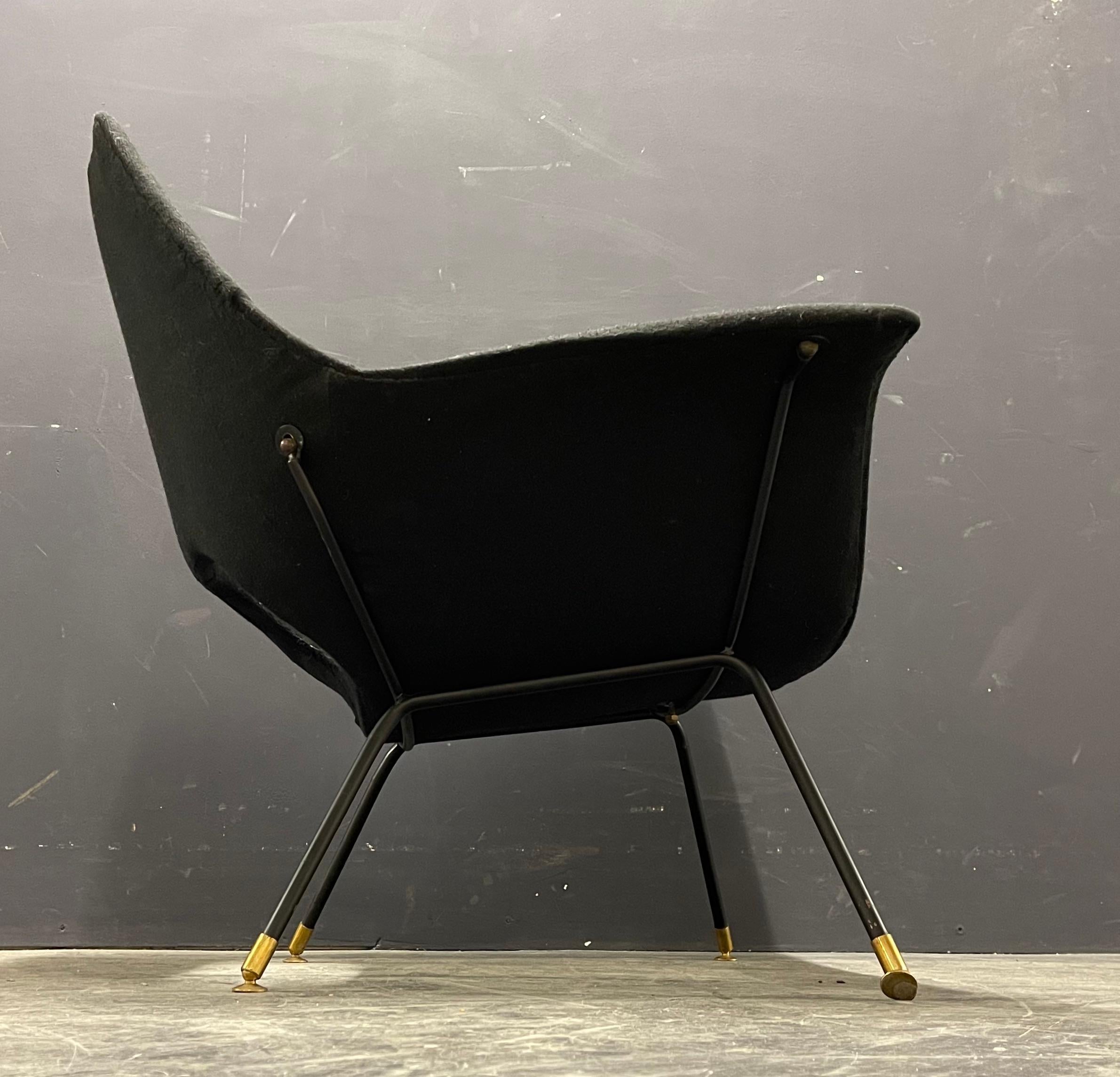 Cozy and elegant augusto bozzi armchair - model golden For Sale 3