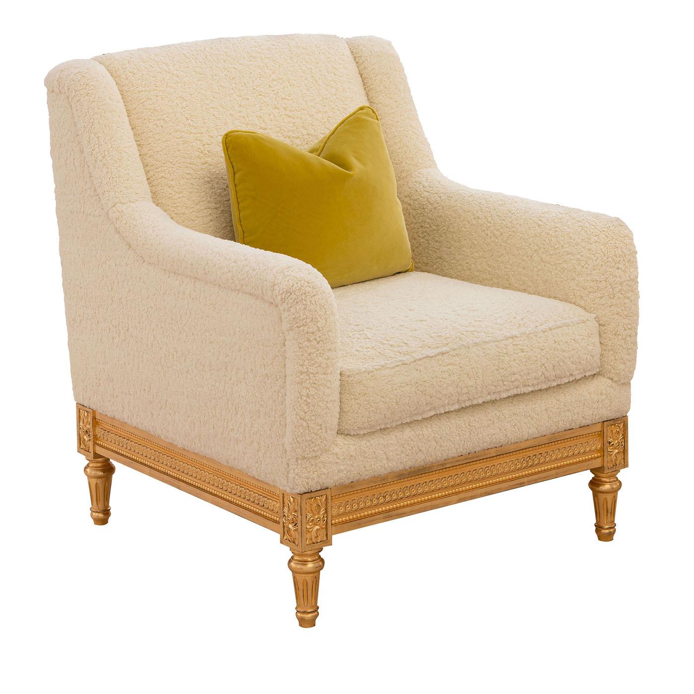 Acogedor sillón estilo Luis XVI beige y dorado de CG Capelletti Siglo XXI y contemporáneo en venta