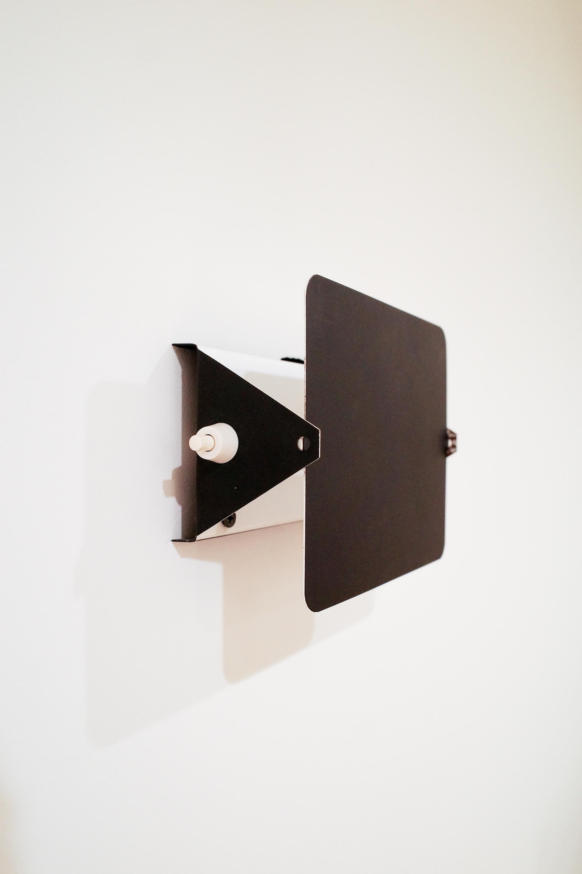 CP-1 Applique (paire) par Charlotte Perriand en vente 4