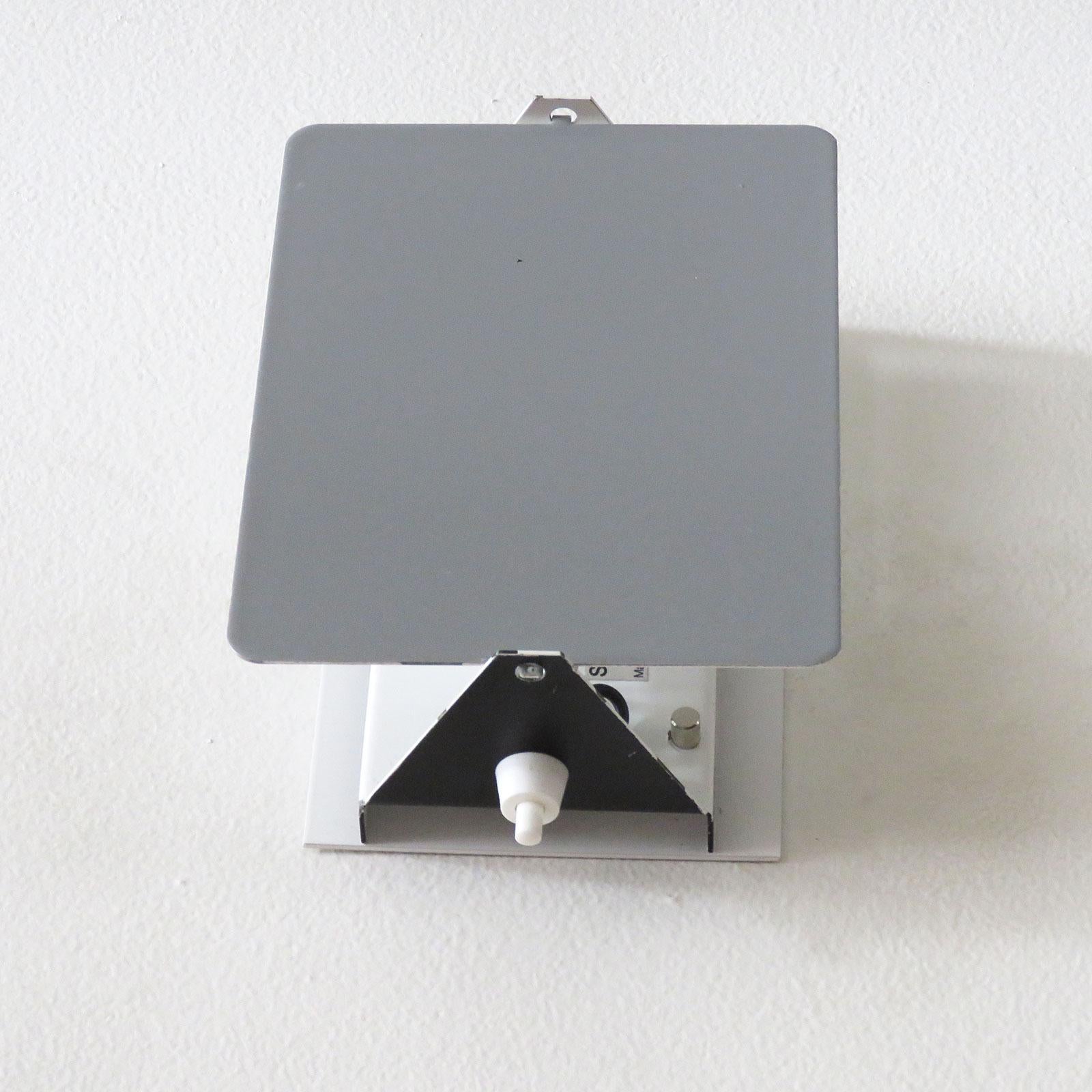 CP-1 Wall Lights von Charlotte Perriand (Emailliert) im Angebot