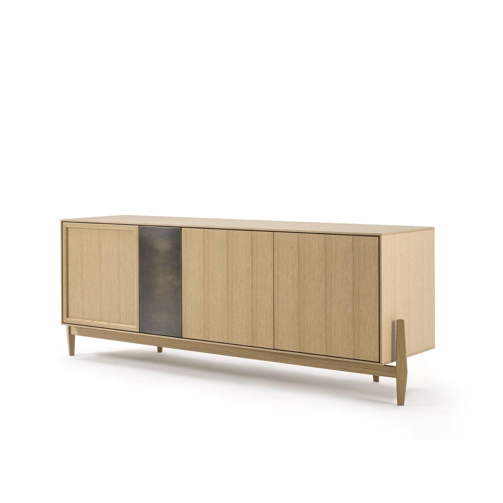 This stunning sideboard is part of the new Crab collection, introduced at the Salone del Mobile event of 2018 Milan Design Week. Entirely crafted of durmast wood, this sideboard is defined by a unique load-bearing structure with four pincer elements