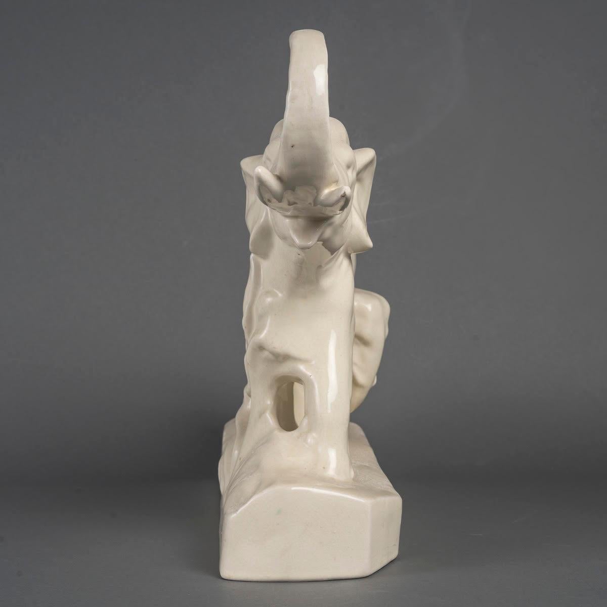Français Sculpture en faïence craquelée, signée LEFRANCOIS, vers 1930. en vente