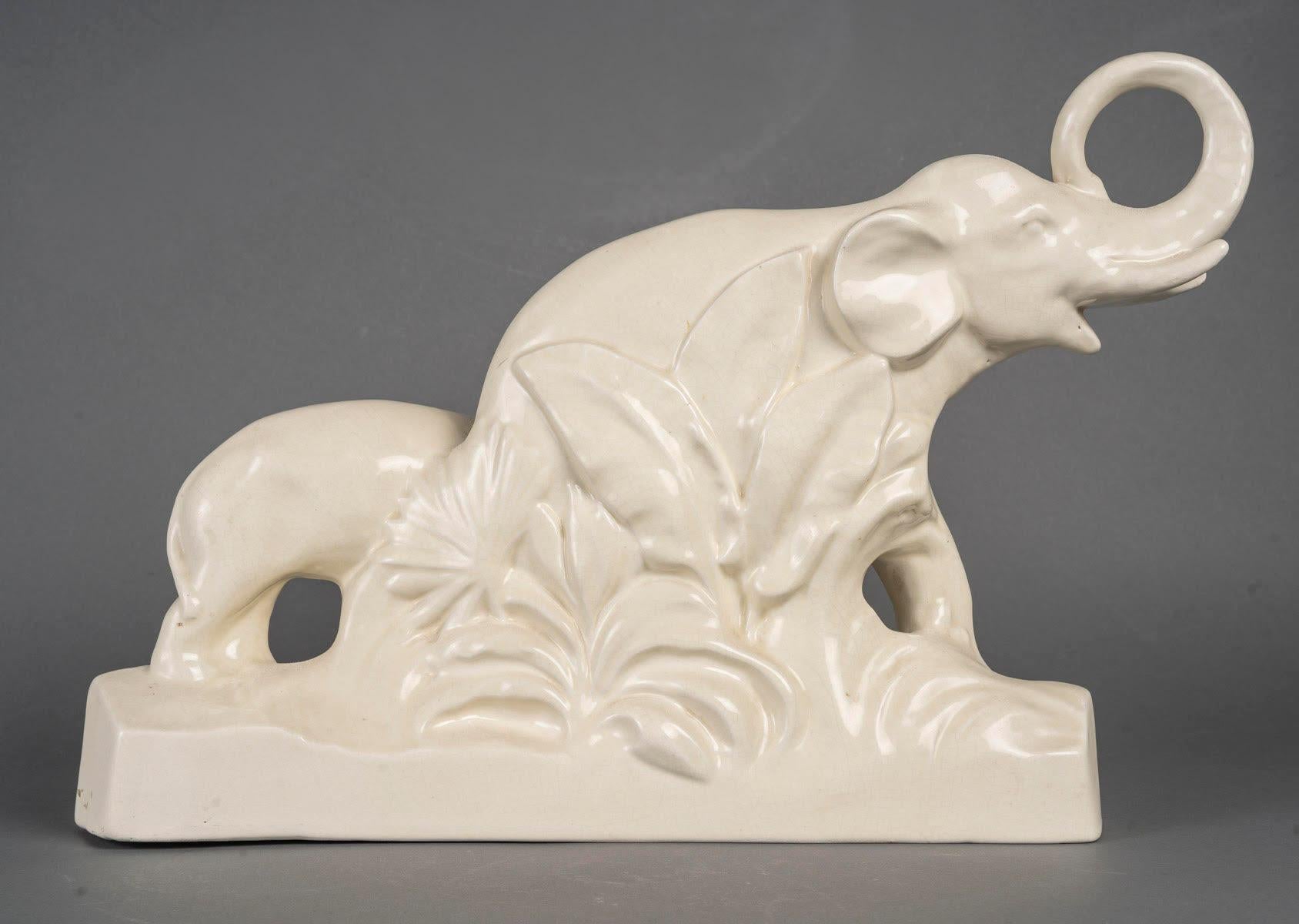 20ième siècle Sculpture en faïence craquelée, signée LEFRANCOIS, vers 1930. en vente