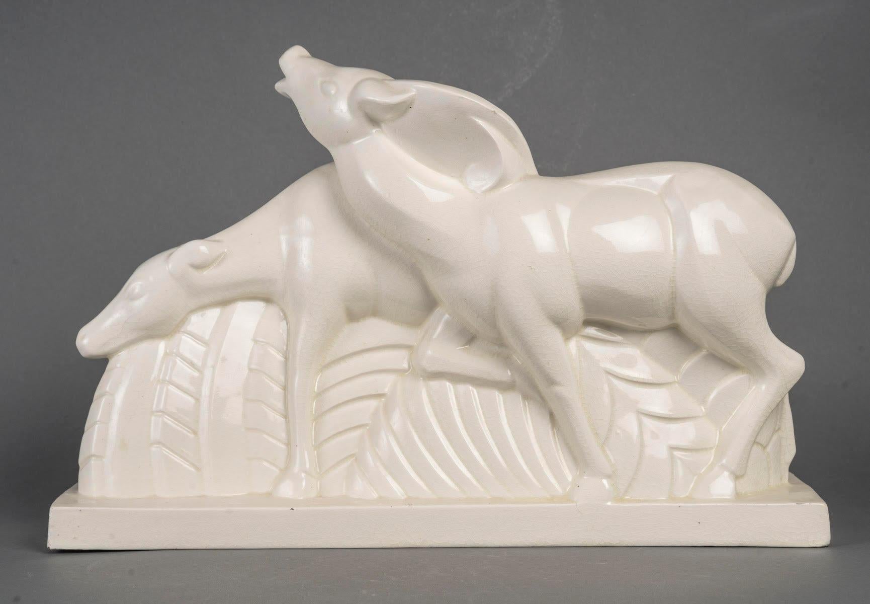 Escultura de barro agrietado, firmada LEMANCEAU, sello Saint Clement, circa 1930 Cerámico en venta