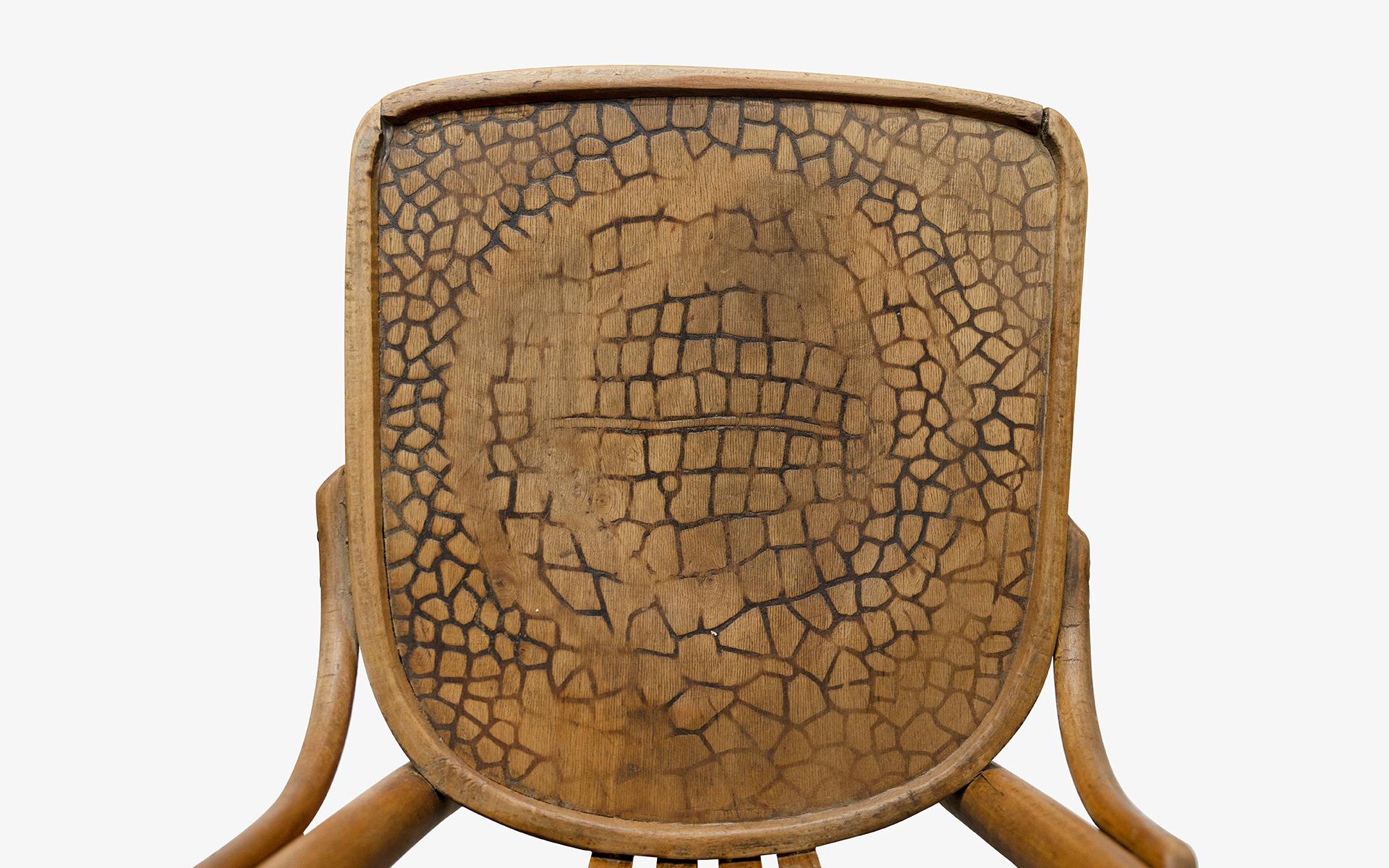 Woodwork Cracked-Looking Vintage Thonet Chair For Sale