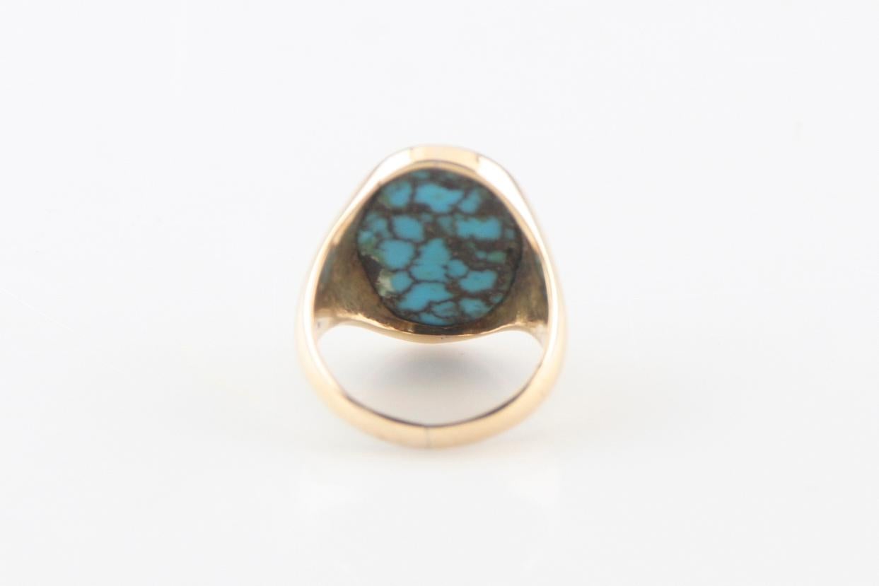 Modern Cracked Turquoise Solitiare Cabochon Ring in Yellow Gold For Sale