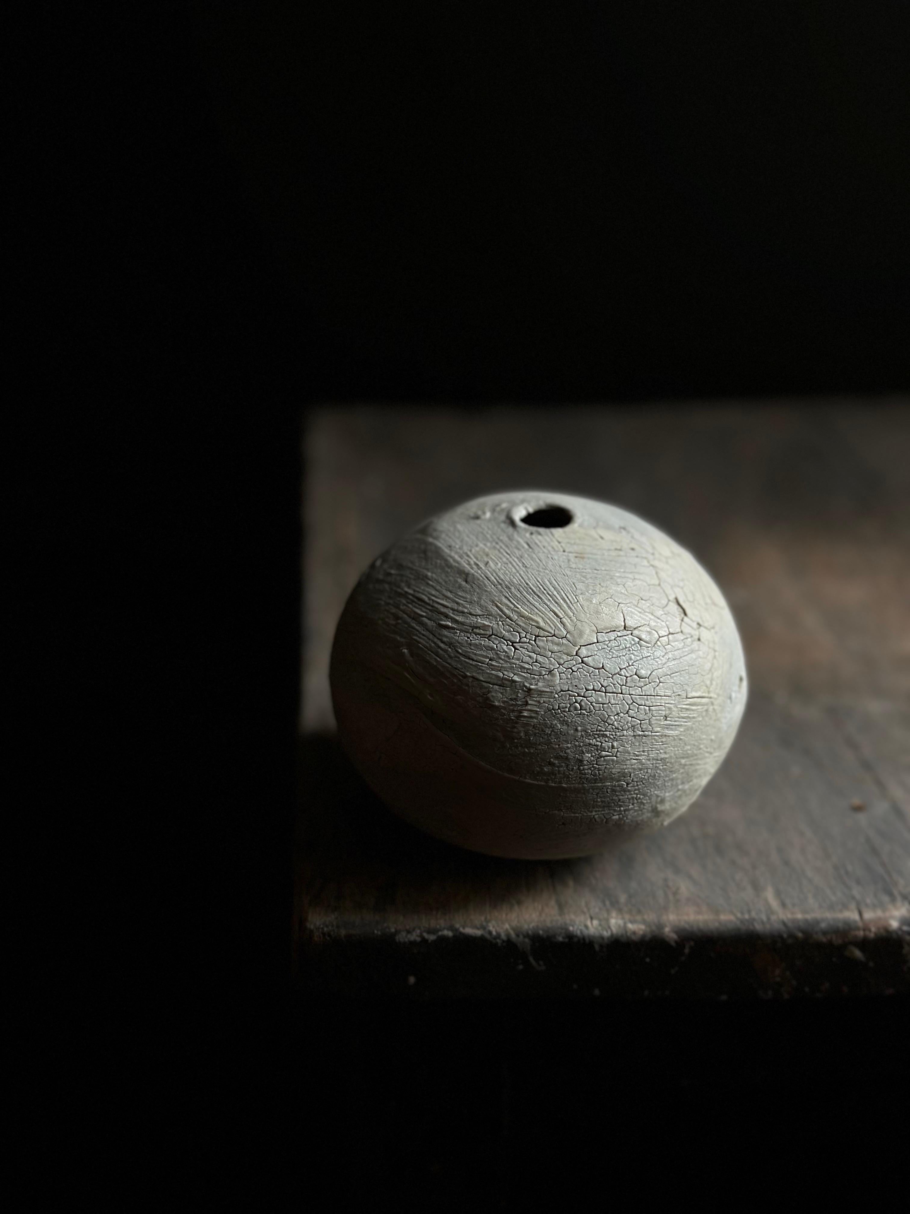 Vaso a bocciolo rustico giapponese Wabi-Sabi incrinato in vendita 3
