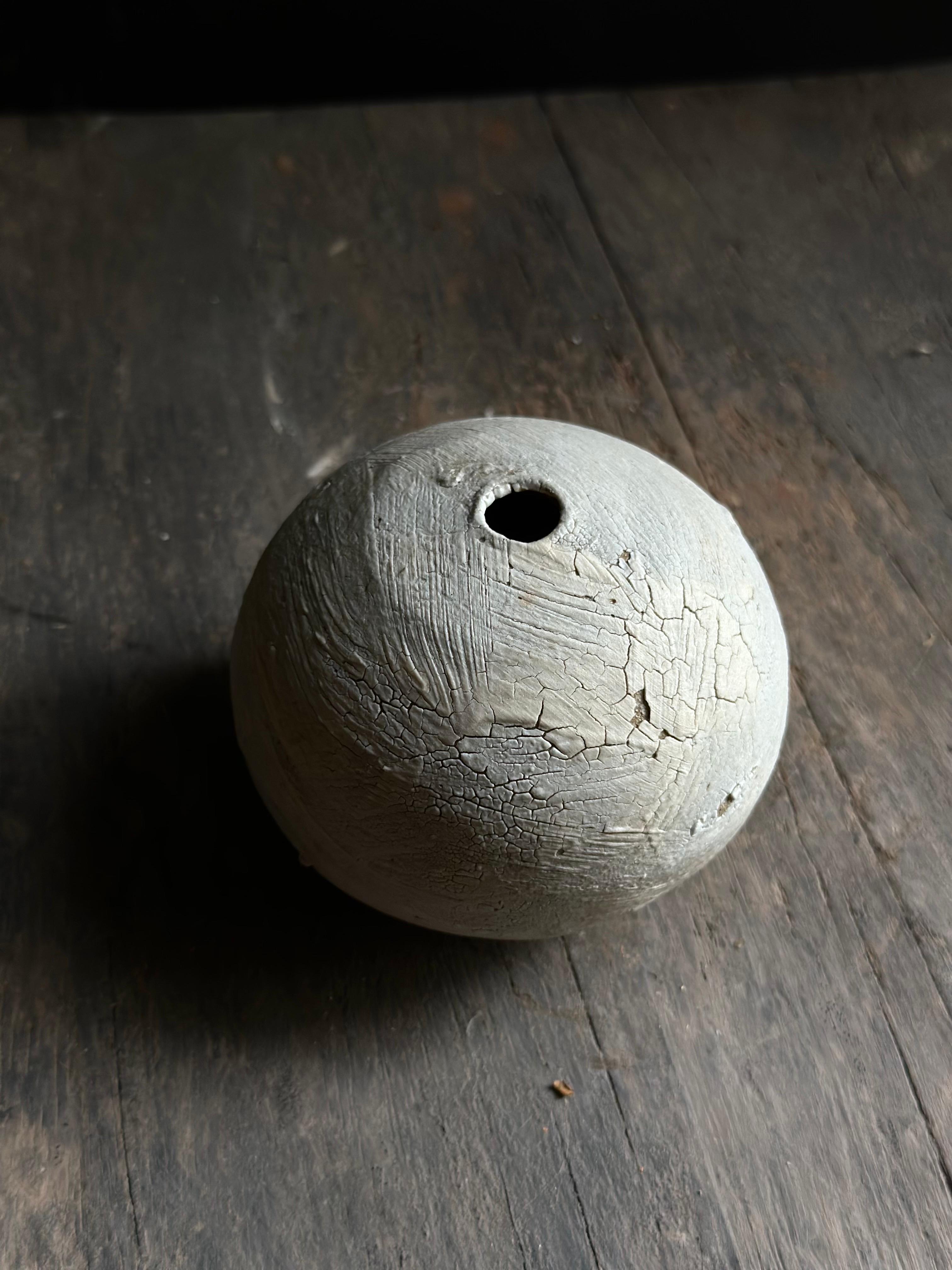 Americano Vaso a bocciolo rustico giapponese Wabi-Sabi incrinato in vendita