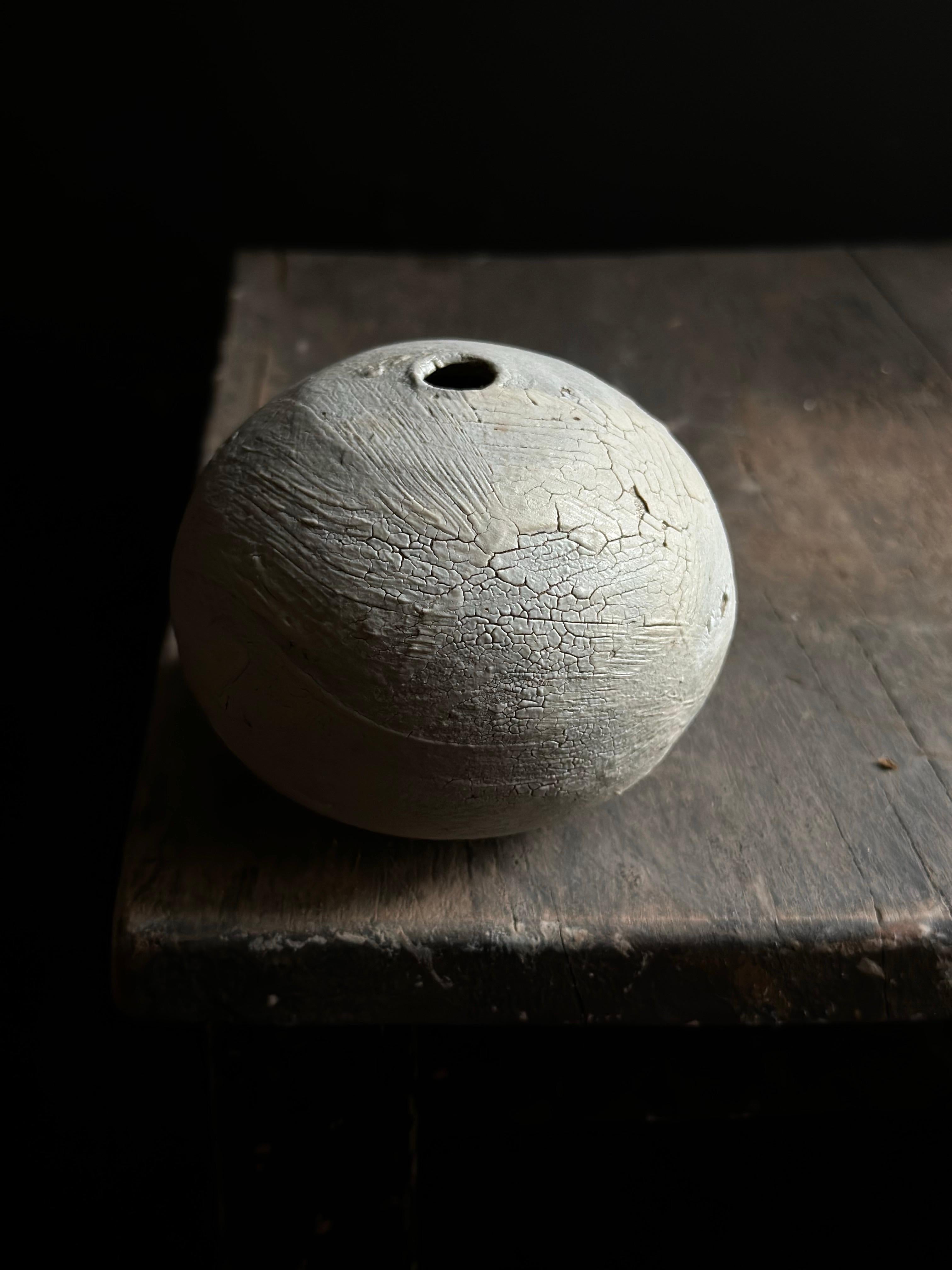 Vaso a bocciolo rustico giapponese Wabi-Sabi incrinato in vendita 1