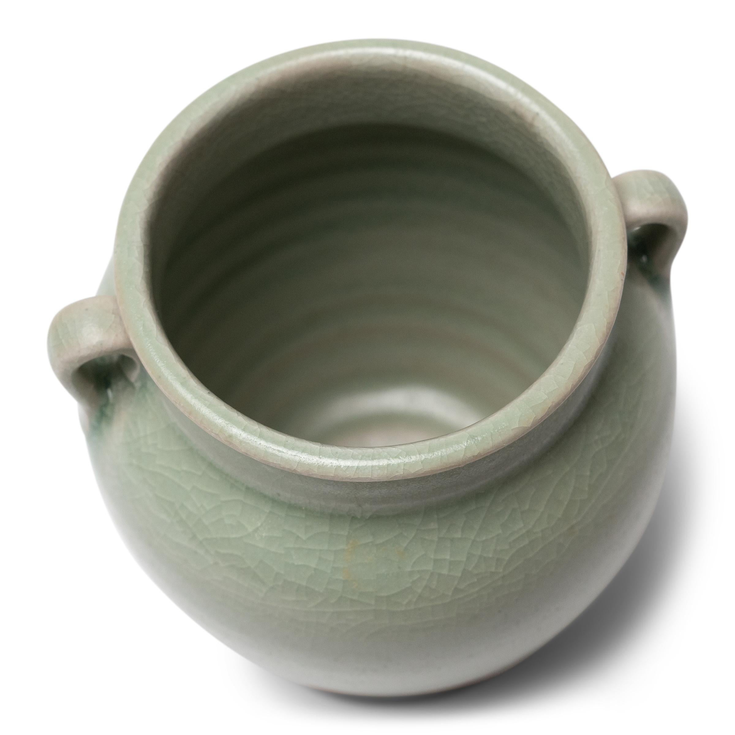 Minimaliste Pot de cuisine en céladon craquelé en vente