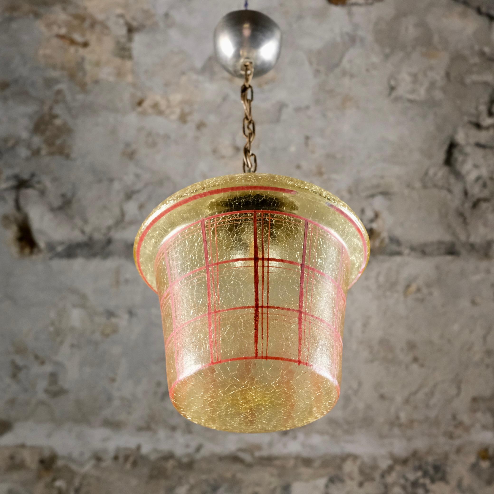 Milieu du XXe siècle Lanterne du milieu du siècle en verre craquelé avec motif quadrillé, France, années 1950 en vente