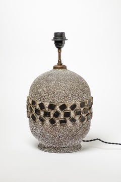 Crackled white glazed ceramic table lamp, circa 1930.