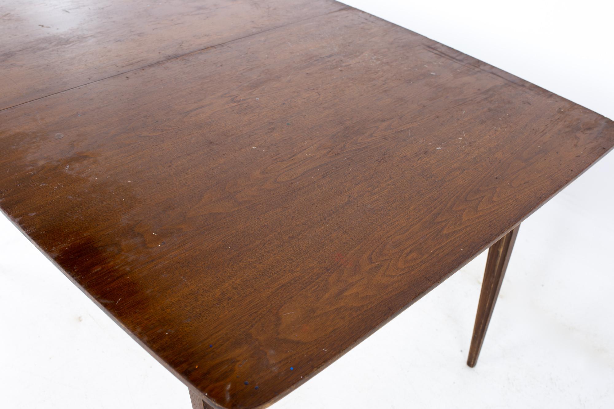 Mid-Century Modern Craddock Furniture Mid Century Walnut Surfboard Dining Table For Sale