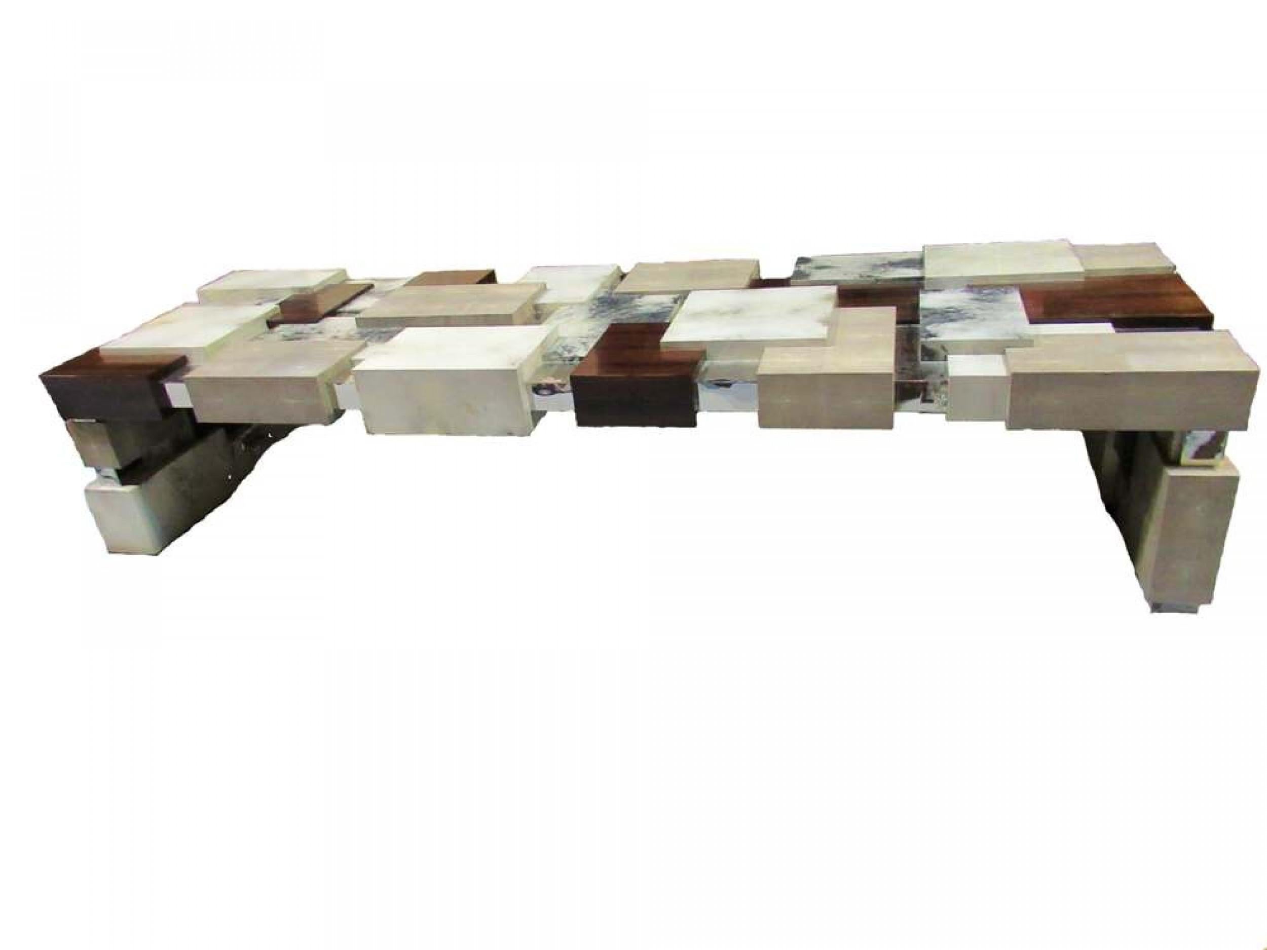Américain Craft Assoc. Table monumentale en galuchat, ébène de Macassar, parchemin et chrome en vente