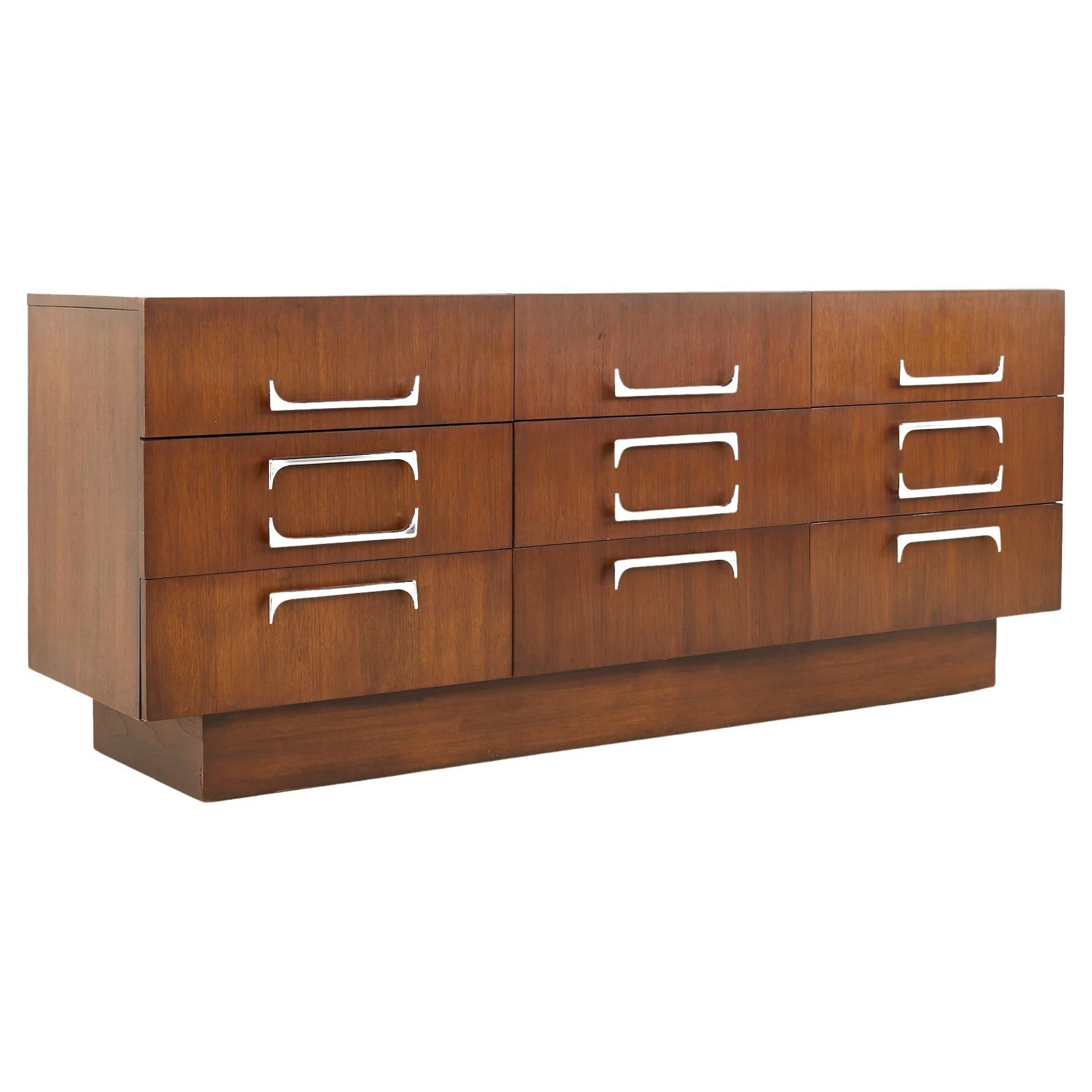 Chapman Storage Dresser, Credenza Maple Gold For Sale at 1stDibs