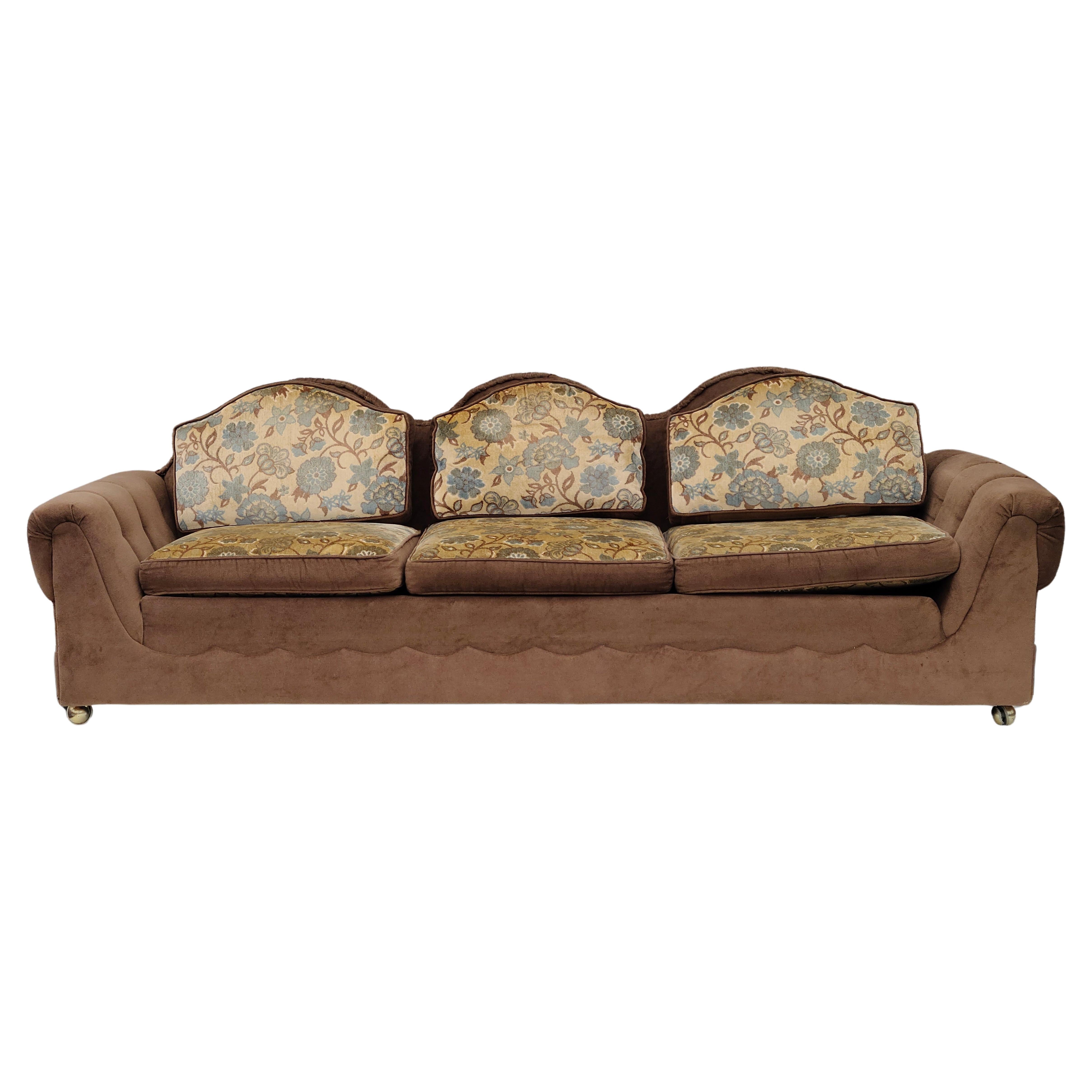 Craft Associates Sofa Strictly Spanish Group In Good Condition For Sale In Fraser, MI