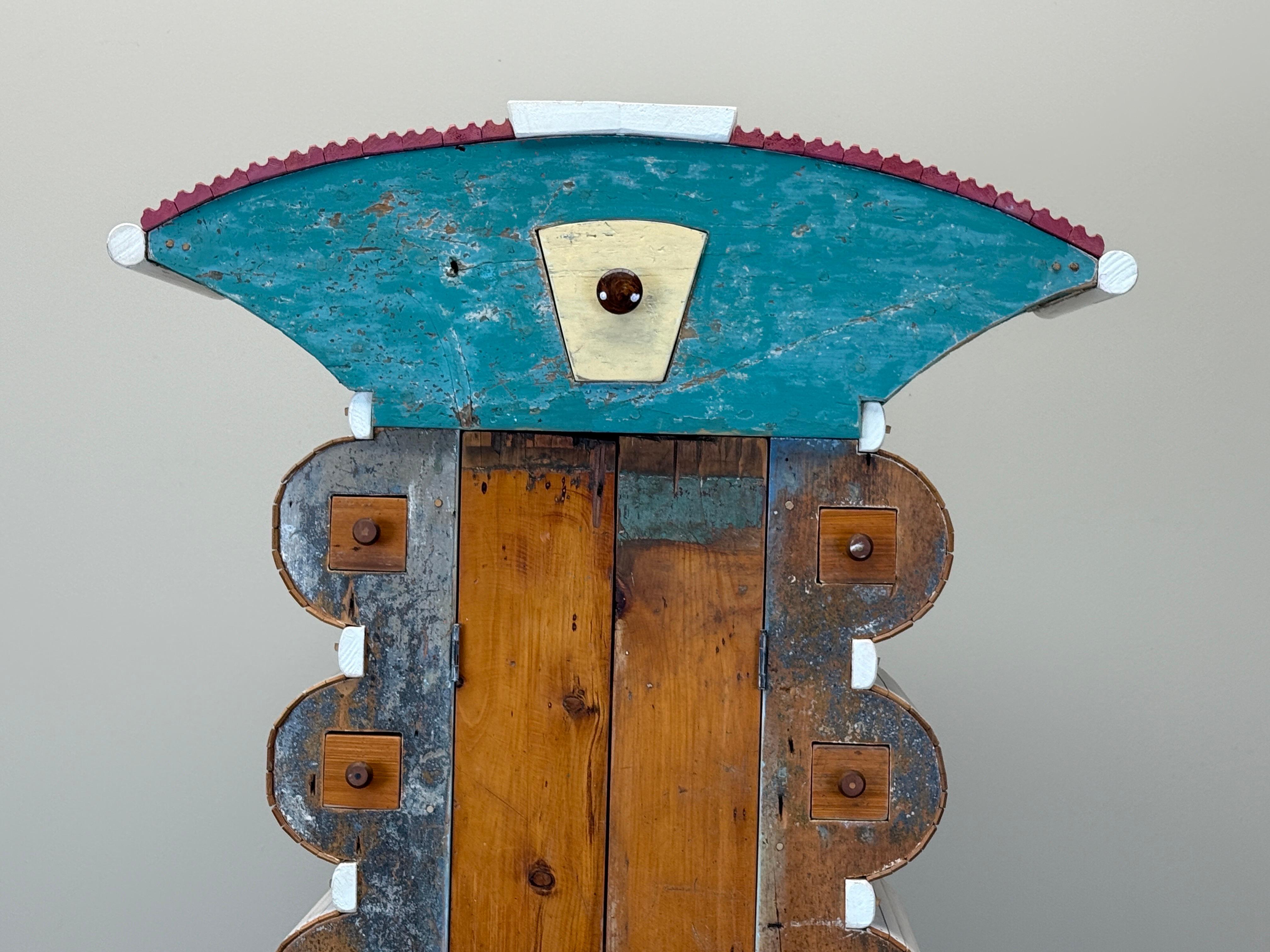 Craft Cabinet von Stephen Whittlesey im Zustand „Gut“ im Angebot in Dallas, TX