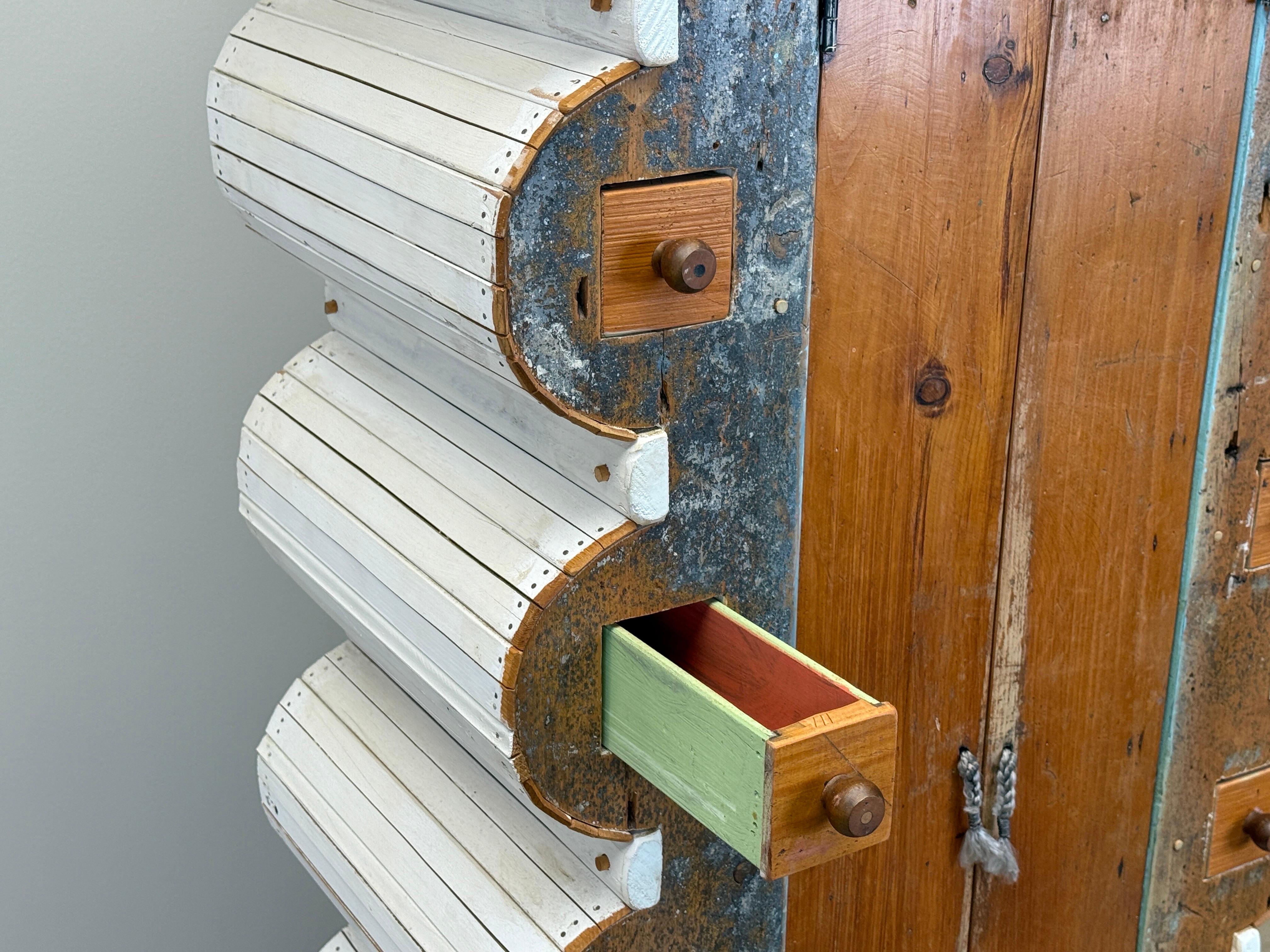 Craft Cabinet von Stephen Whittlesey (Holz) im Angebot