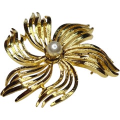 Craft Gold-Tone Stylized Flower Brooch with Simulated Pearl Center, 1960s