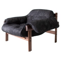 Handwerkskunst-Loungesessel, Ledersessel, schwarzes Leder und Nussbaumholz, modern