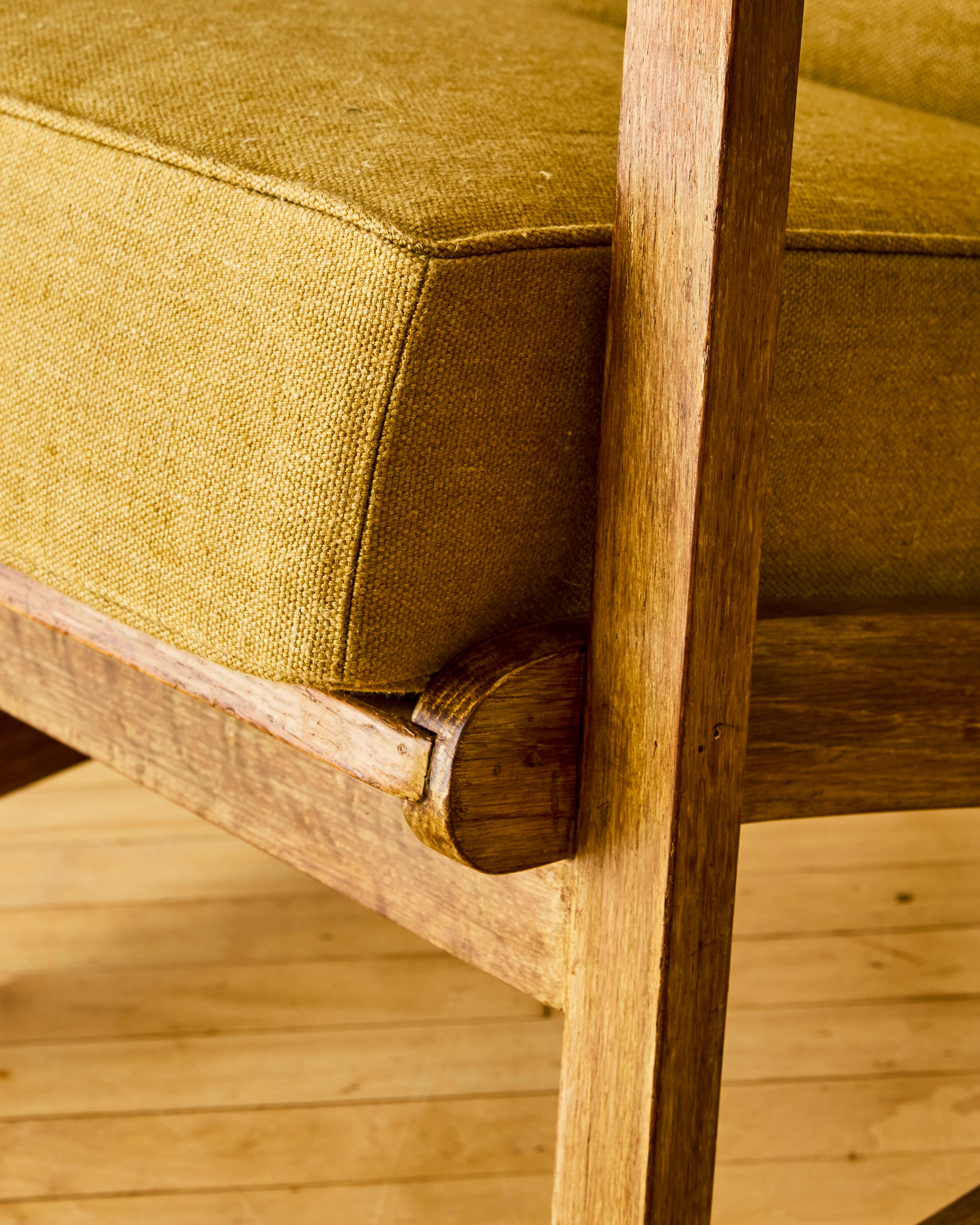 Craft Movement Wood Lounge Chair For Sale 3
