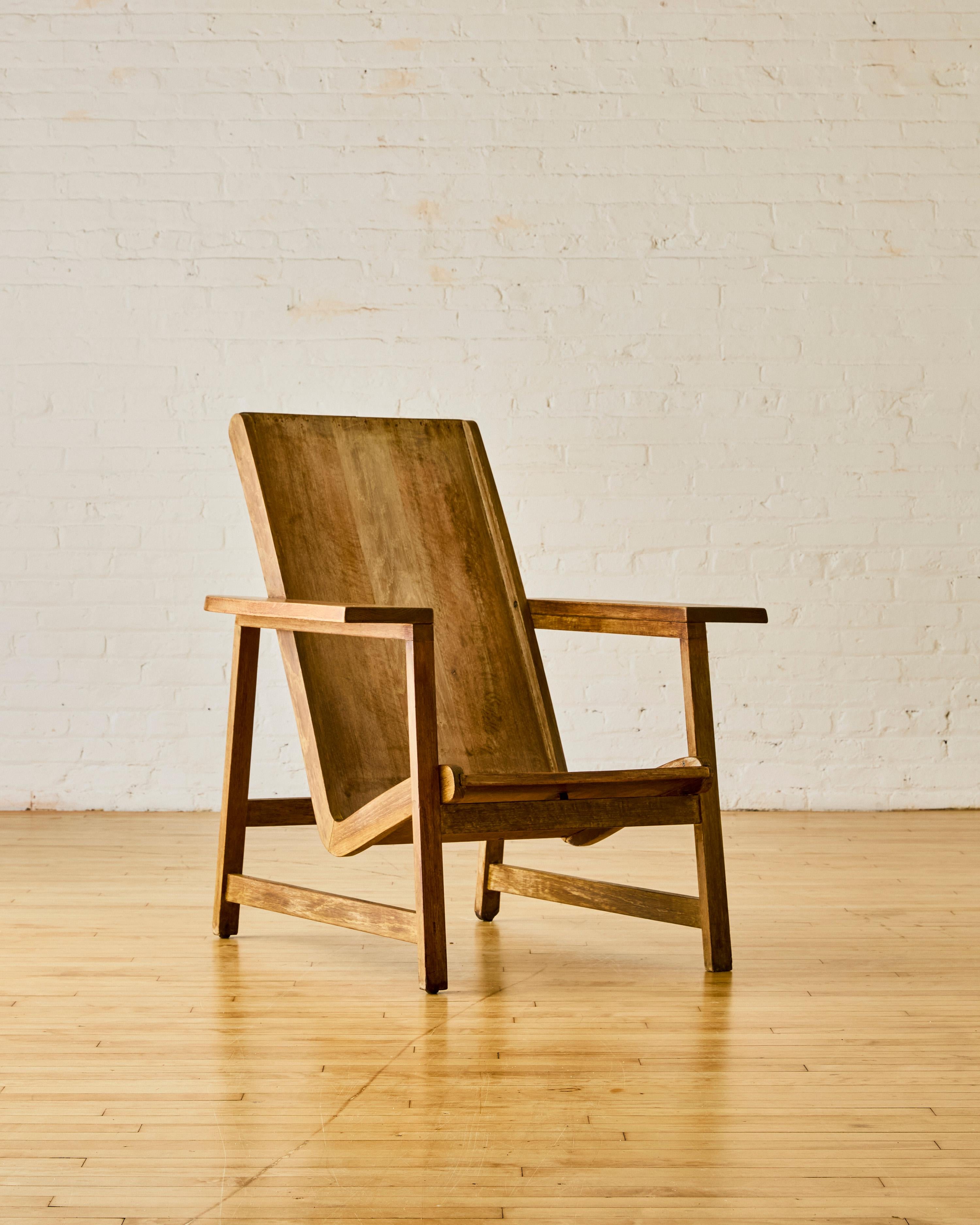 Craft Movement Wood Lounge Chair For Sale 4