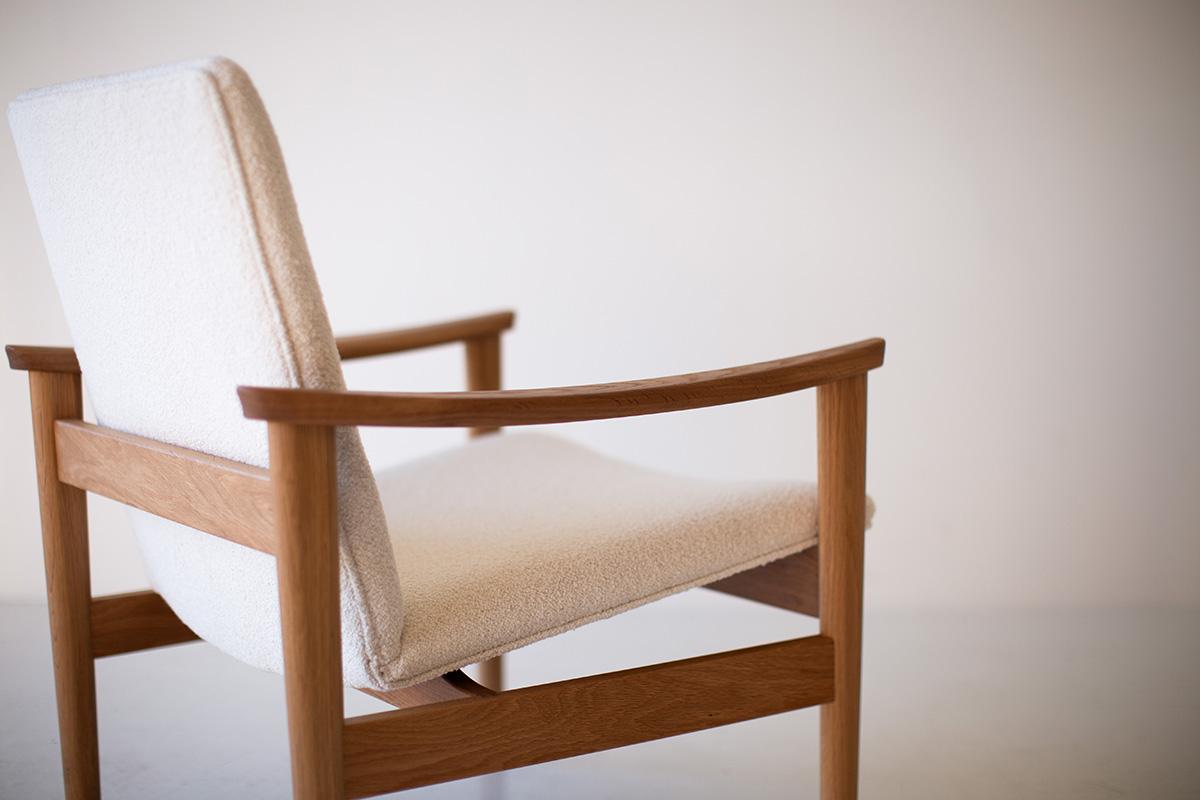 Américain Chaise CraftAssociates, chaise d'appoint Peabody Oak, tapissée en vente