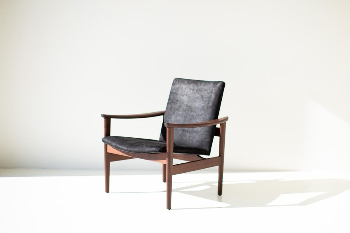 Modern CraftAssociates Chair, Peabody Walnut Occasional Chair, Leather For Sale