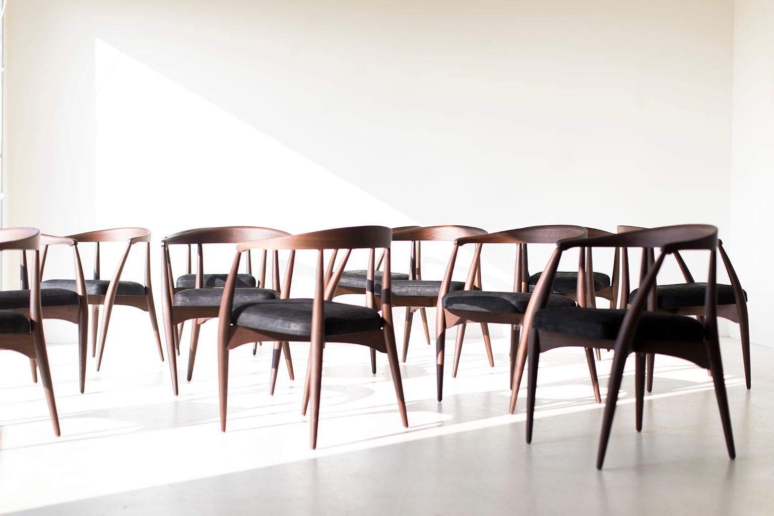 XXIe siècle et contemporain Chaises de salle à manger CraftAssociates, Chaise de salle à manger en noyer Lawrence Peabody en vente
