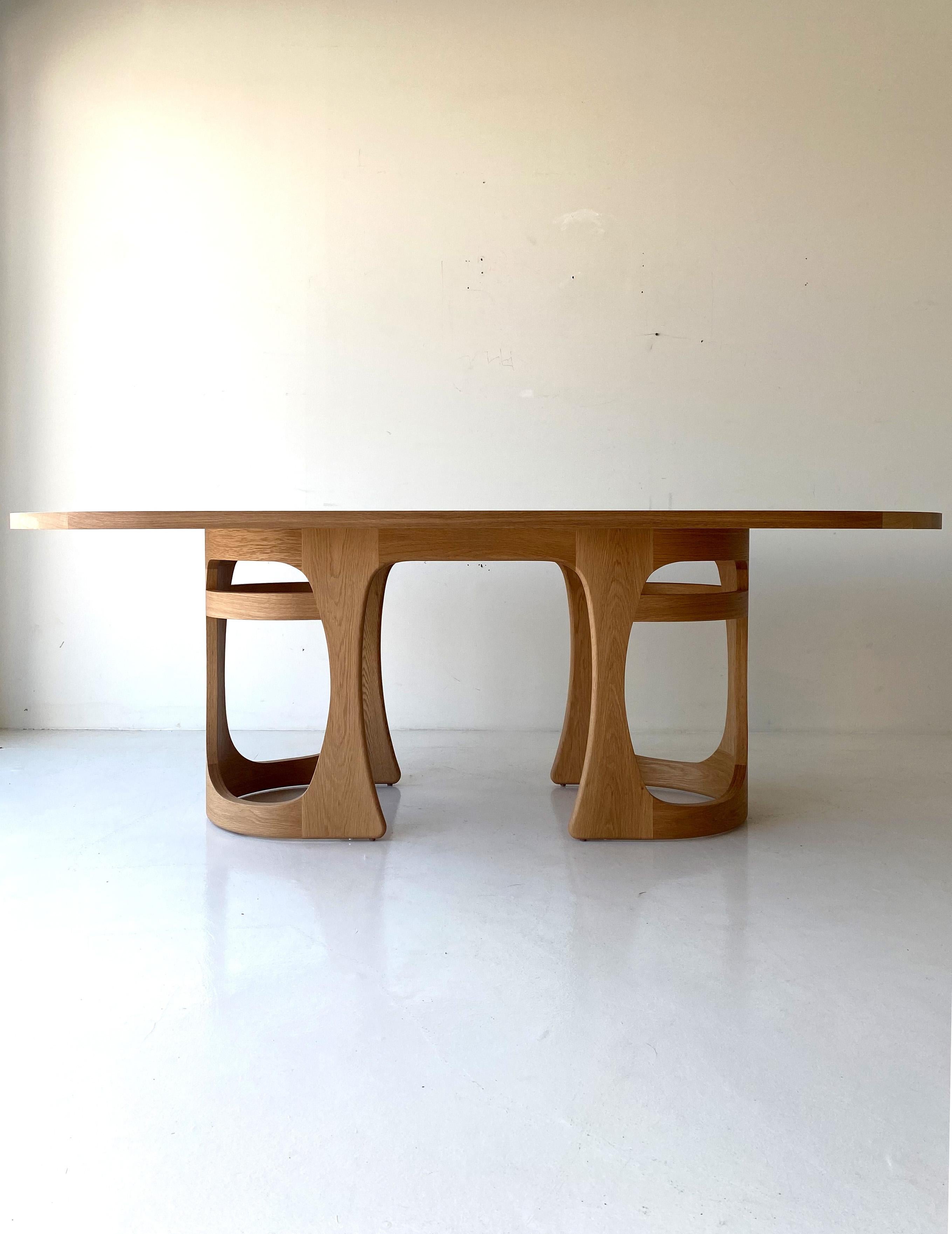 CraftAssociates Dining Table, Modern Oak Dining Table, Barricas Collection, Trenchard

Modern Oak Dining Table 