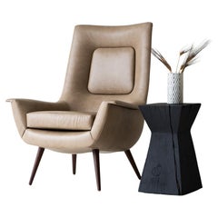 Silla de salón CraftAssociates, Silla de salón moderna, cuero y nogal, Peabody