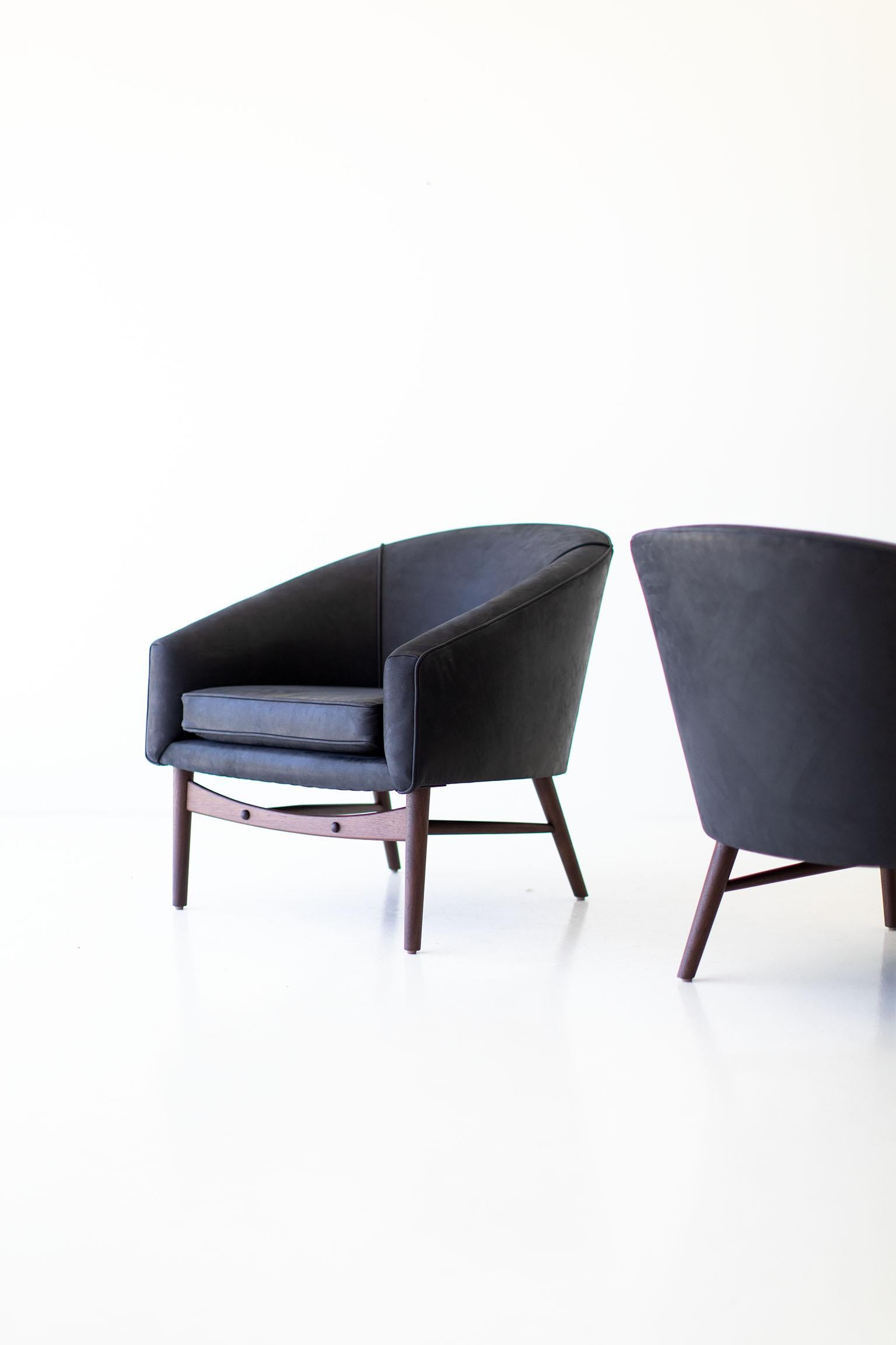 Fauteuils de salon Craft Associates, chaises longues en cuir, cuir noir et noyer Neuf - En vente à Oak Harbor, OH