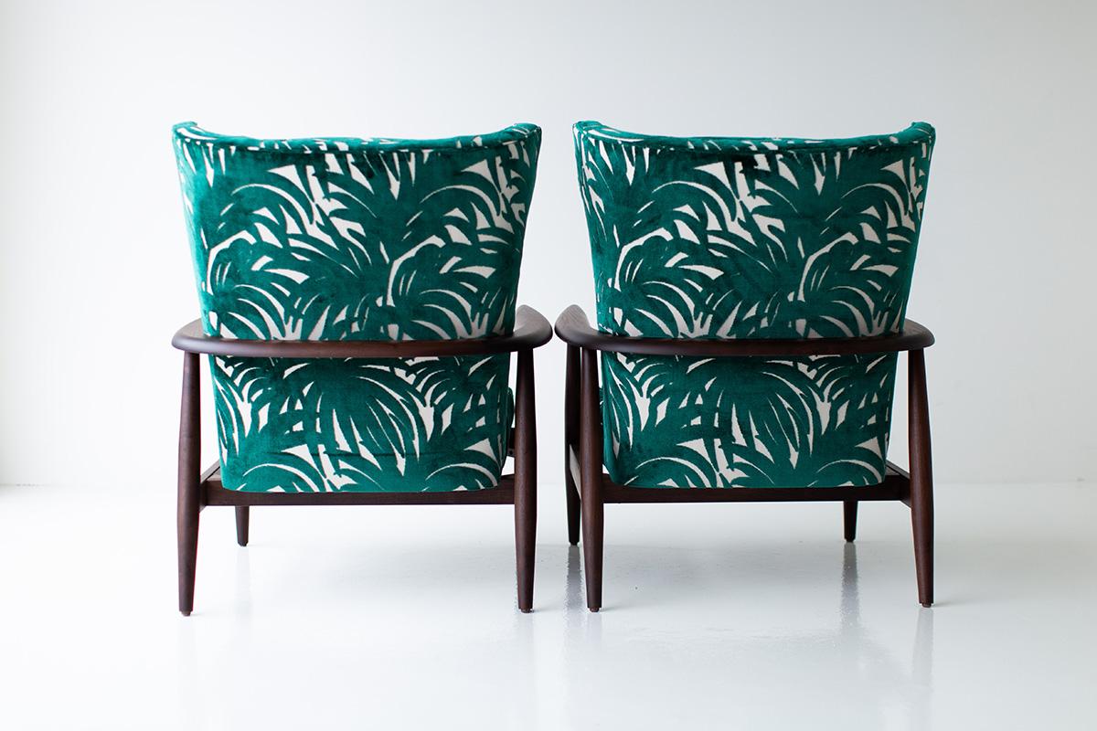 Americano CraftAssociates Sedie da salotto, Peabody Sedie da salotto moderne di metà secolo, Noce in vendita