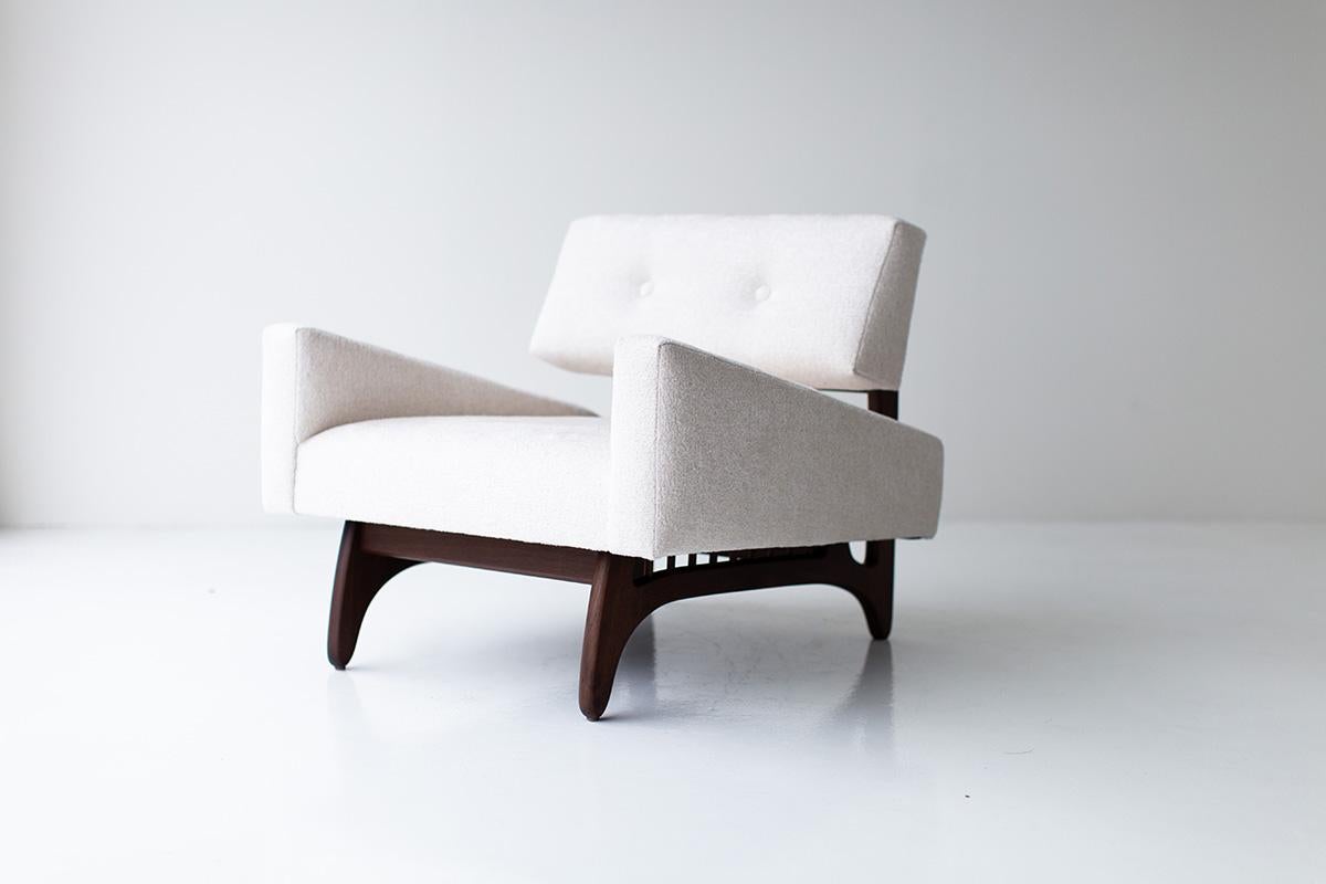 Hand-Crafted CraftAssociates Lounge Chairs, Vancouver Lounge Chairs, White Velvet and Walnut For Sale