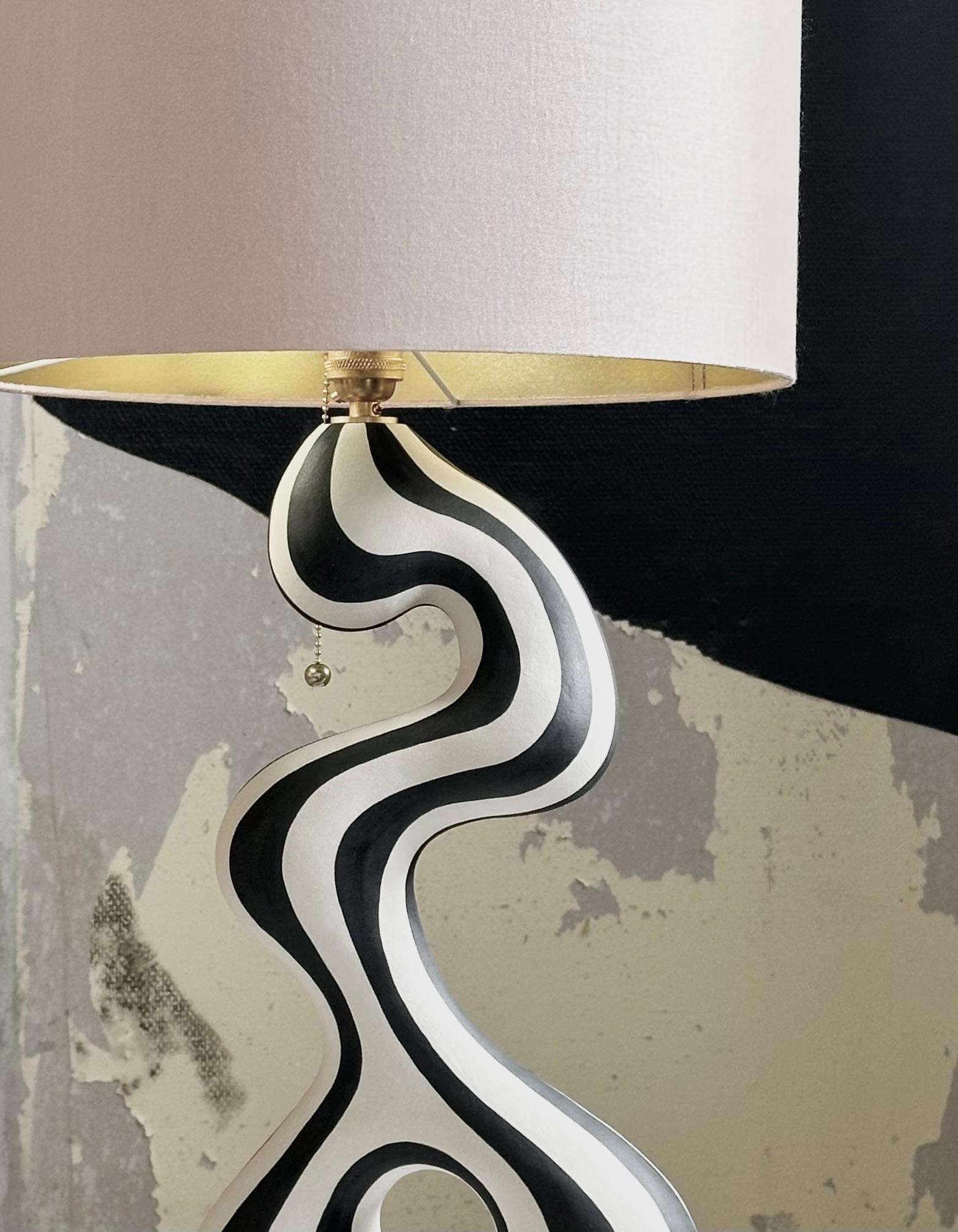 Crafted by hand: ceramic table lamp by Norwegian artist Jossolini For Sale 2