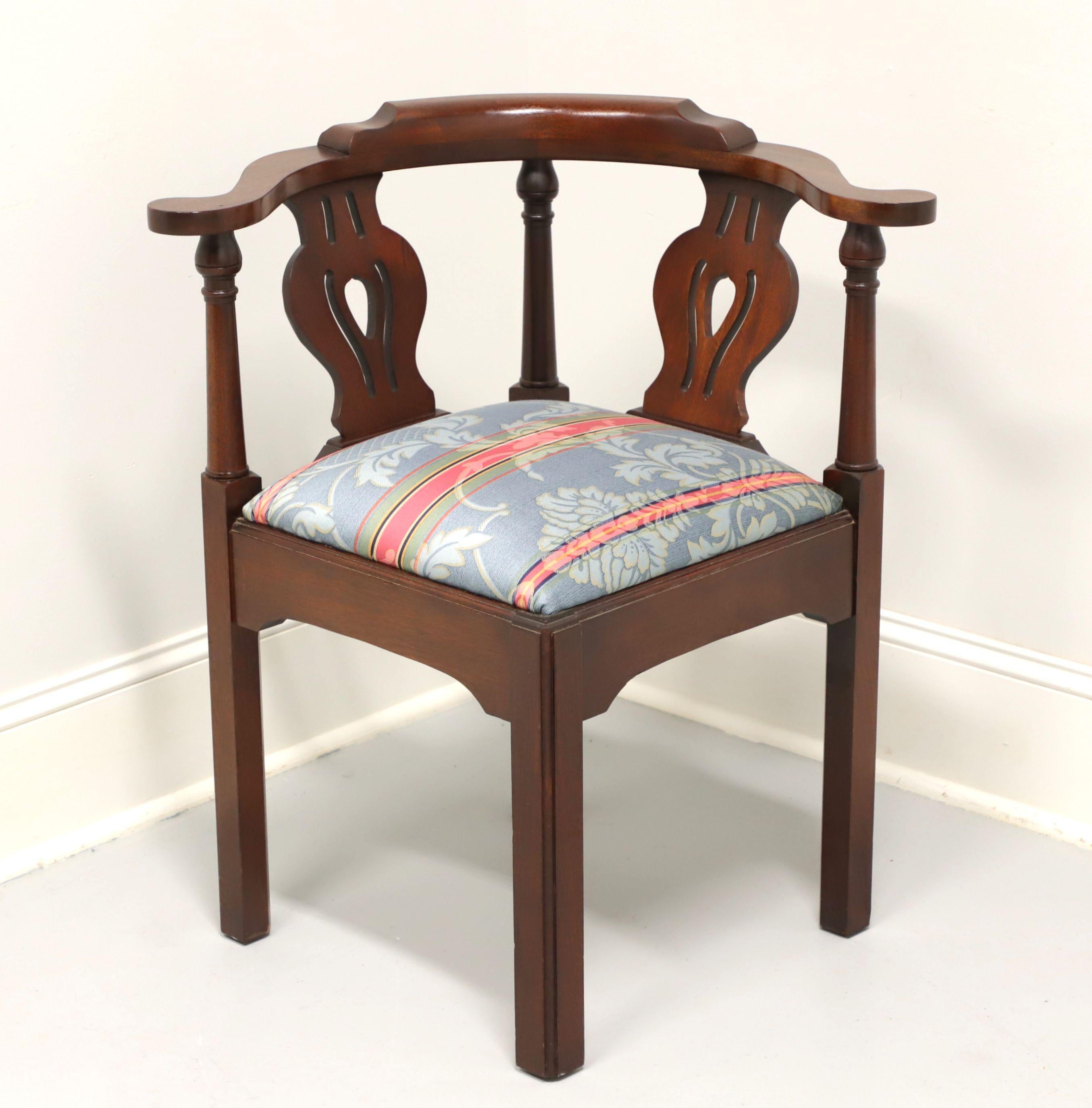CRAFTIQUE Mahogany Chippendale Corner Chair 3
