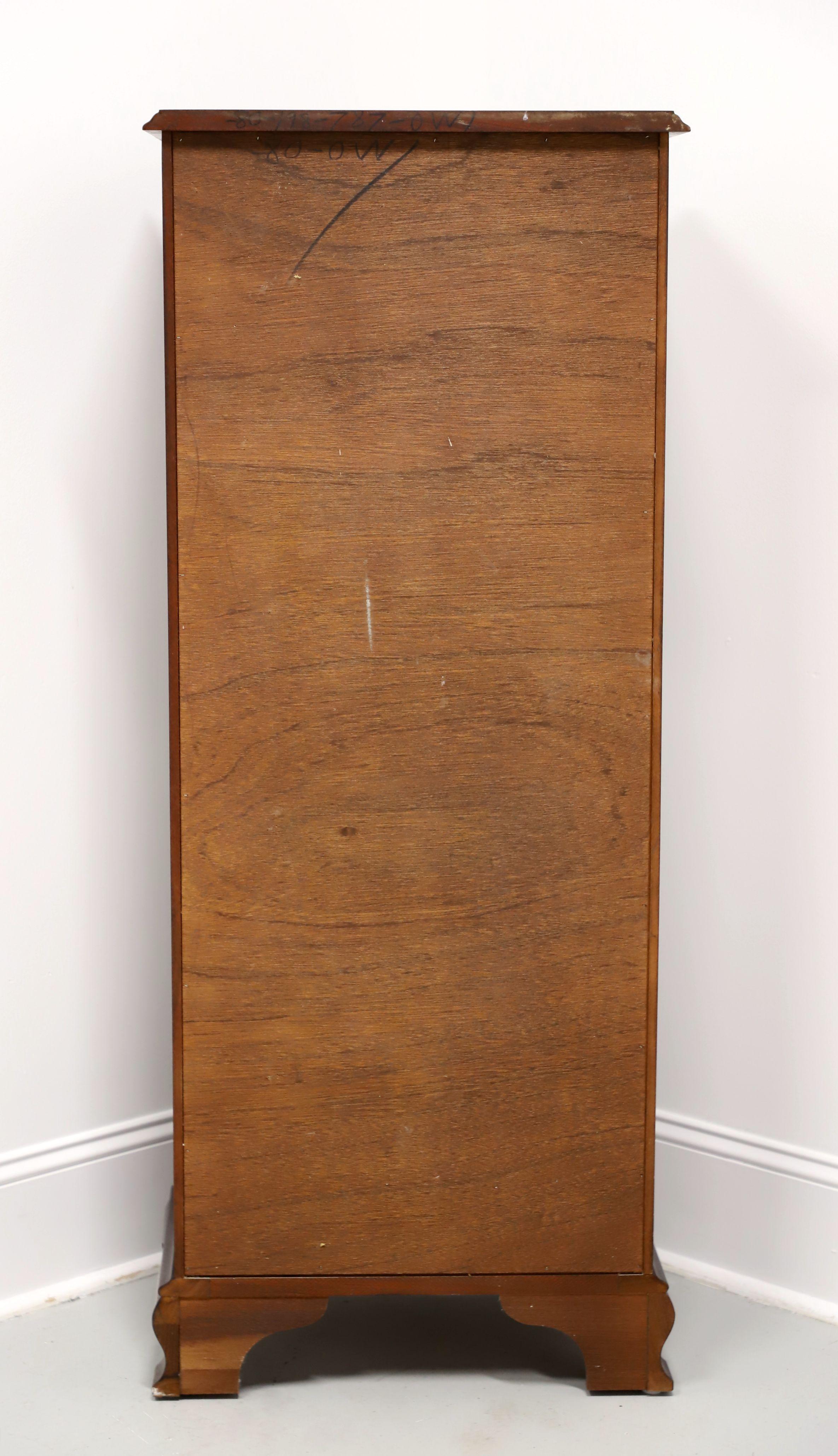 CRAFTIQUE Solid Mahogany Chippendale Semainier Lingerie Chest with Ogee Feet In Good Condition For Sale In Charlotte, NC
