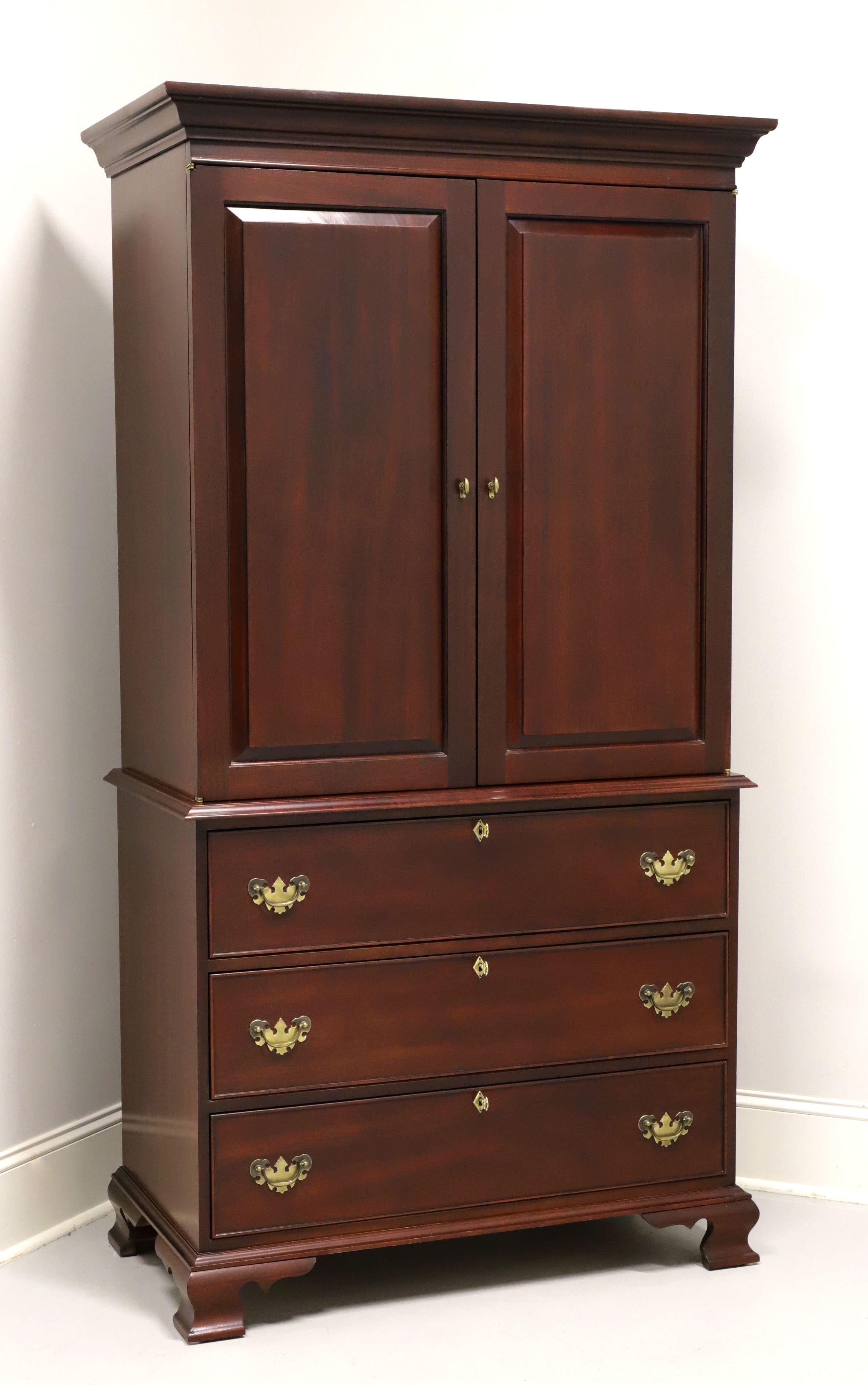 CRAFTIQUE Solid Mahogany Chippendale Style Armoire / Linen Press 8