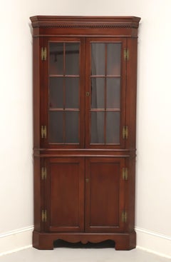 CRAFTIQUE Solid Mahogany Chippendale Style Corner Cupboard / Cabinet - B