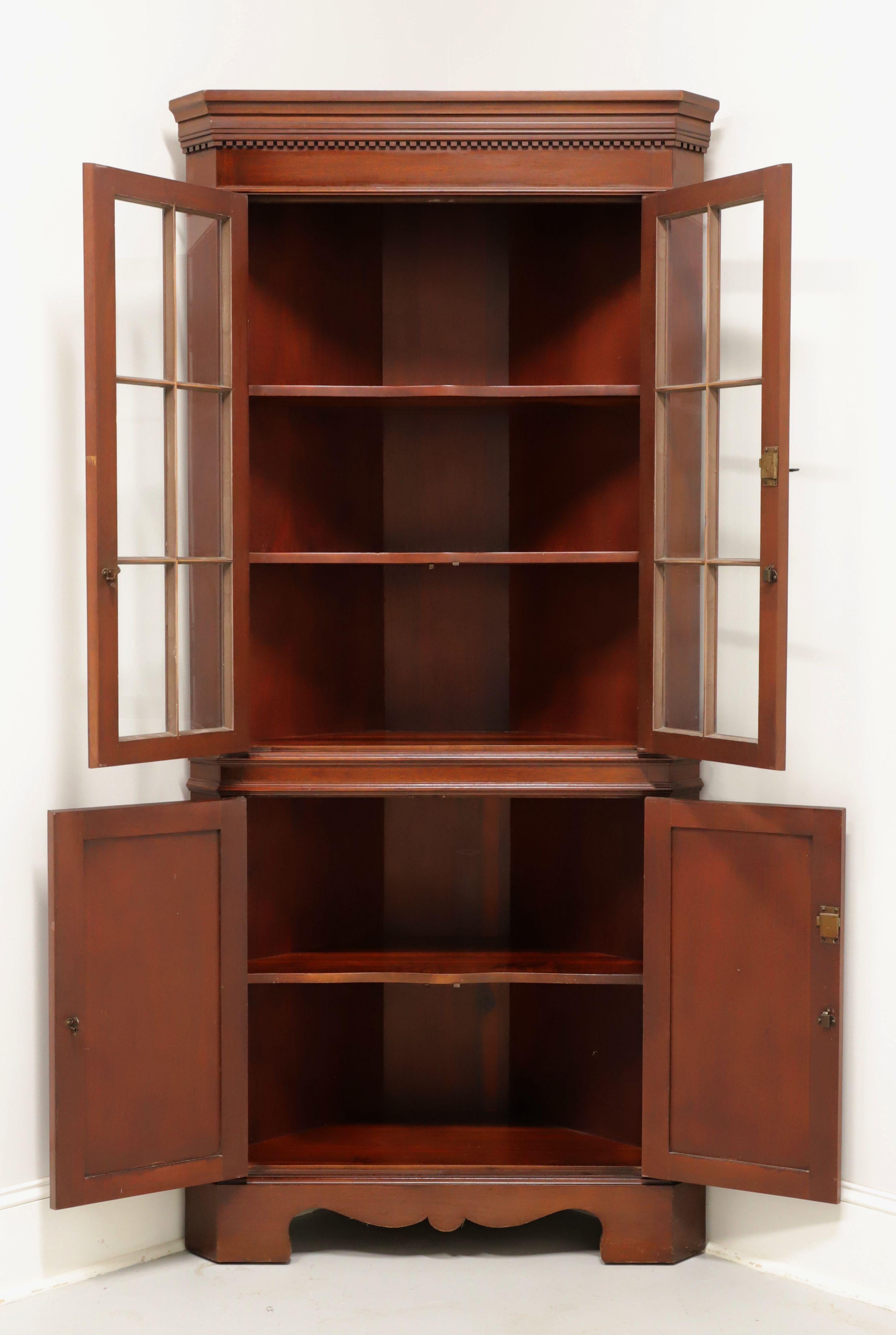 CRAFTIQUE Solid Mahogany Chippendale Style Corner Cupboard / Cabinet - B In Good Condition For Sale In Charlotte, NC