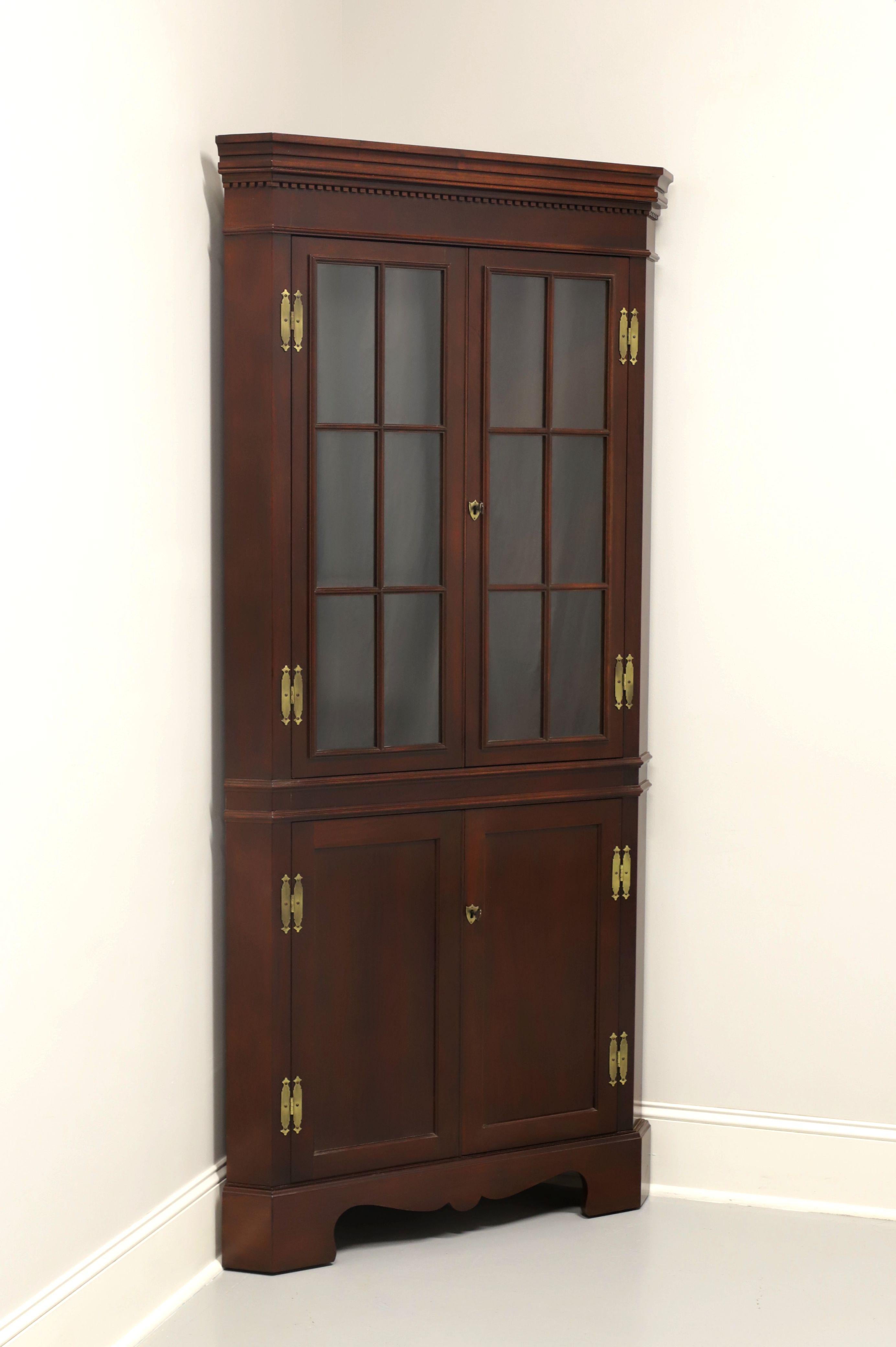 CRAFTIQUE Solid Mahogany Chippendale Style Corner Cupboard / Cabinet - A For Sale 3