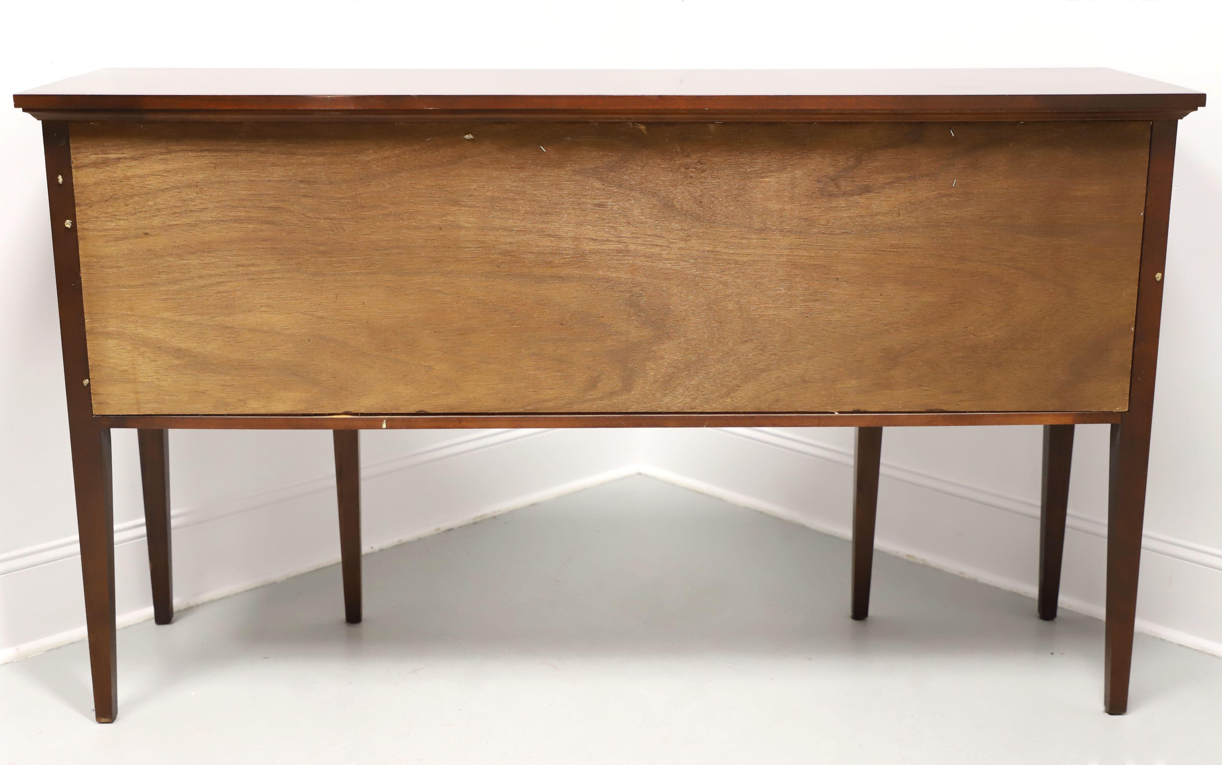 CRAFTIQUE Solid Mahogany Georgian Huntboard Sideboard In Good Condition For Sale In Charlotte, NC