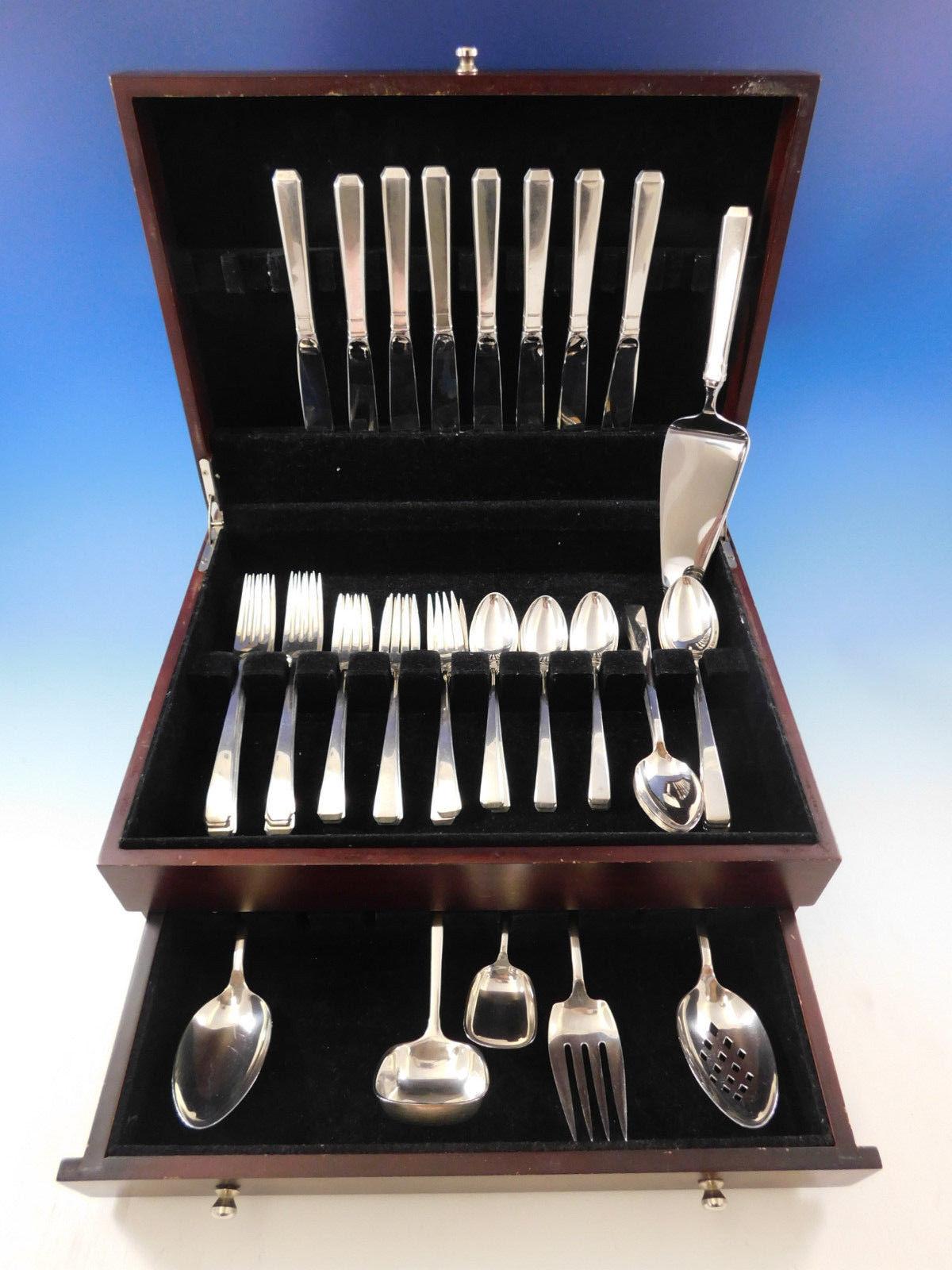 Craftsman by Towle sterling silver flatware set, 46 pieces. This set includes:

Eight knives, 8 5/8