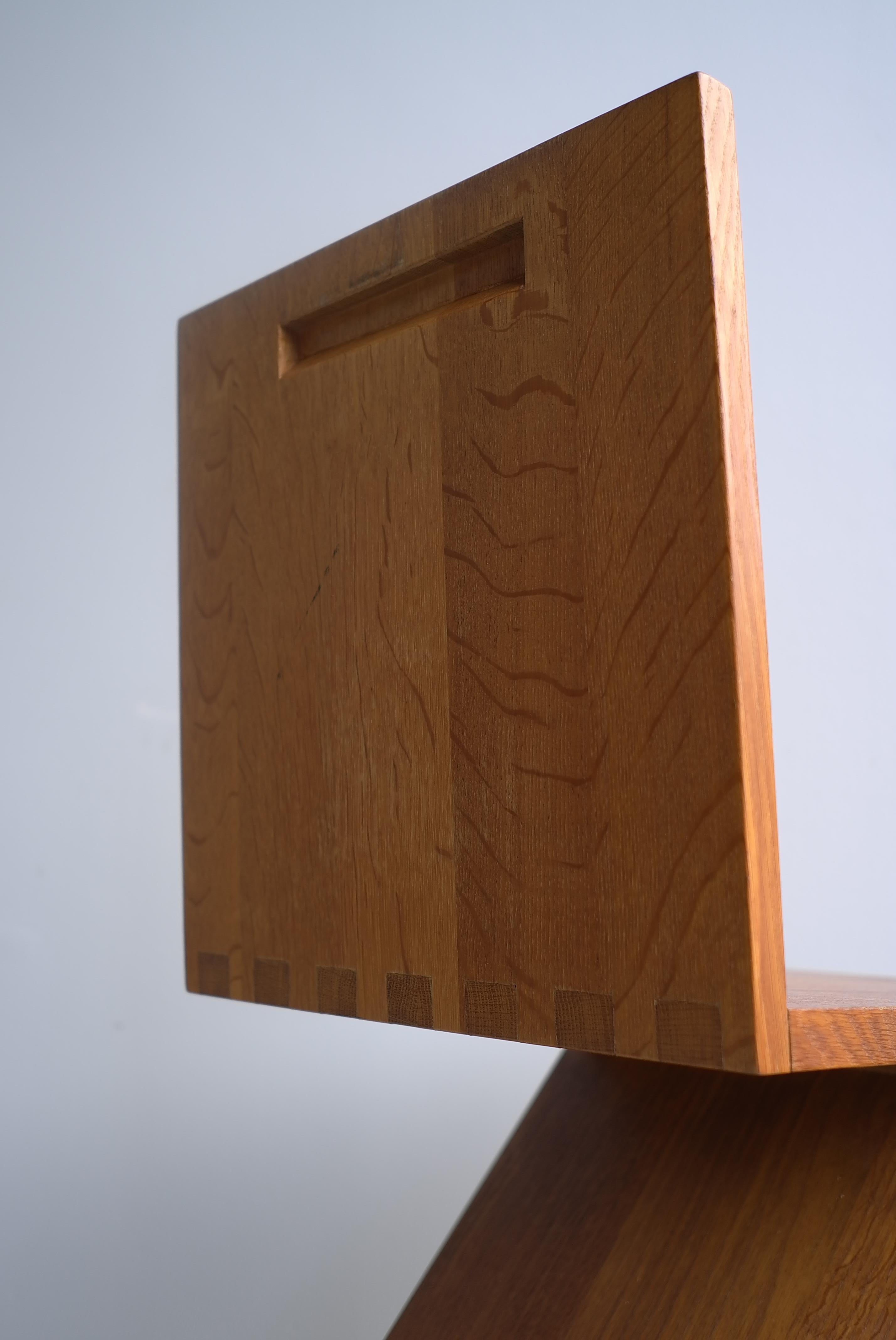 Craftsman Gerrit Rietveld Zig Zag Side Chair in Solid Oak, The Netherlands 1970 3