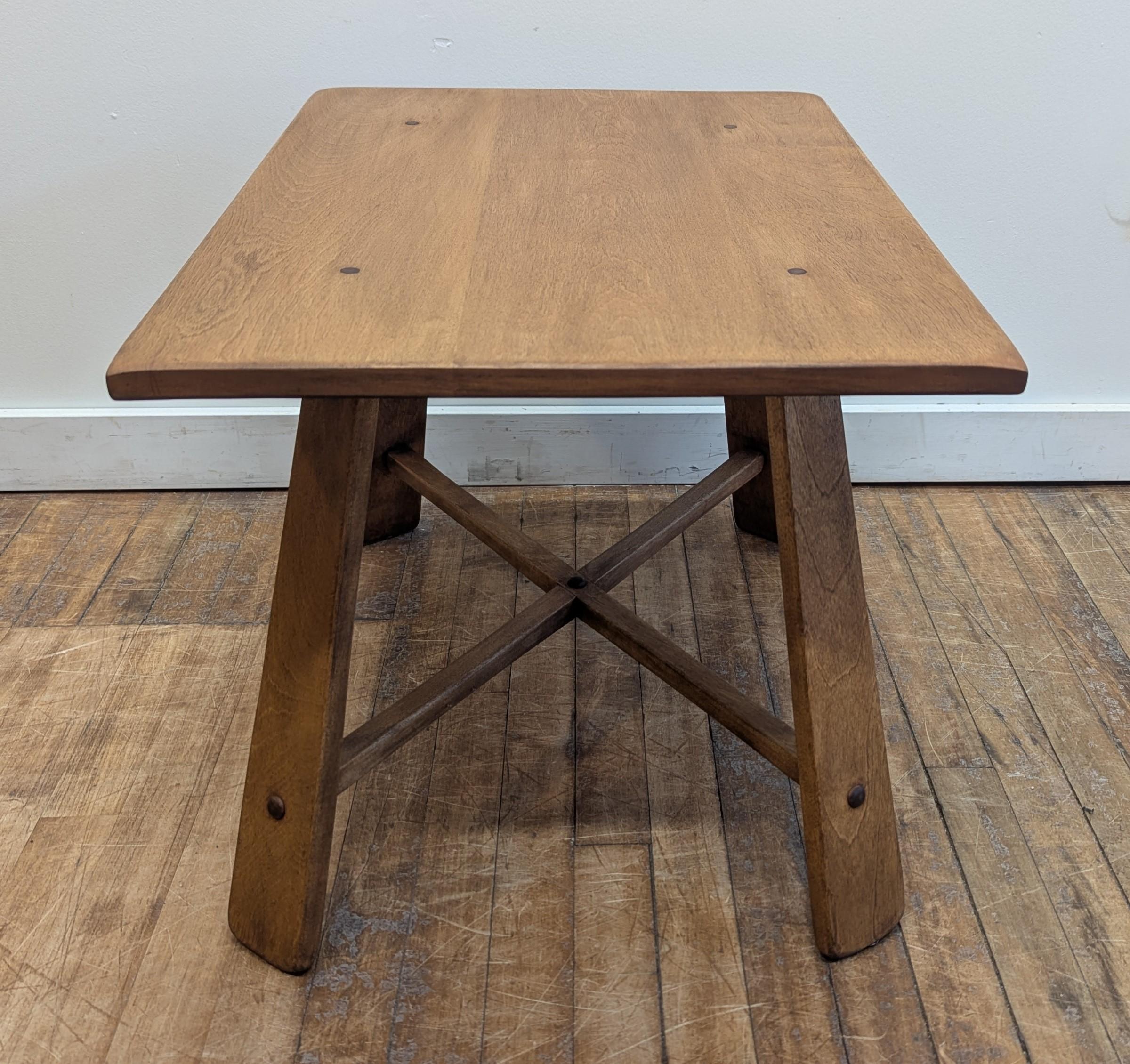 Mid-20th Century Craftsman Side Table Gilbert Rohde for Heywood Wakefield
