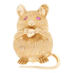 Vintage Craig Drake .16 Carat Round Cut Ruby Mouse Brooch, 14k Yellow Gold Textured Pin