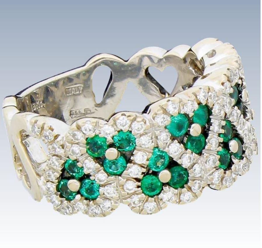 Women's Craig Drake Love Heart 18 Karat White Gold Diamond Emerald Eternity Band Ring