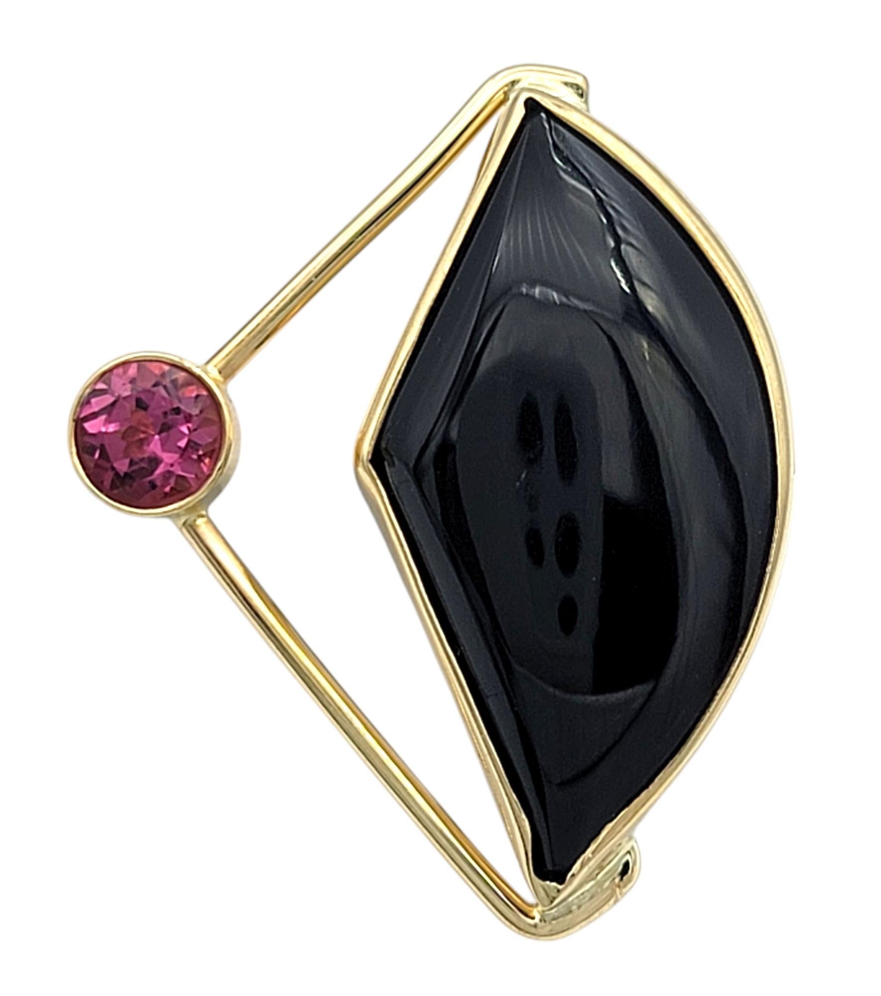 Cabochon Craig Hagstrom Orecchini geometrici in onice e tormalina rosa in oro 14 carati in vendita