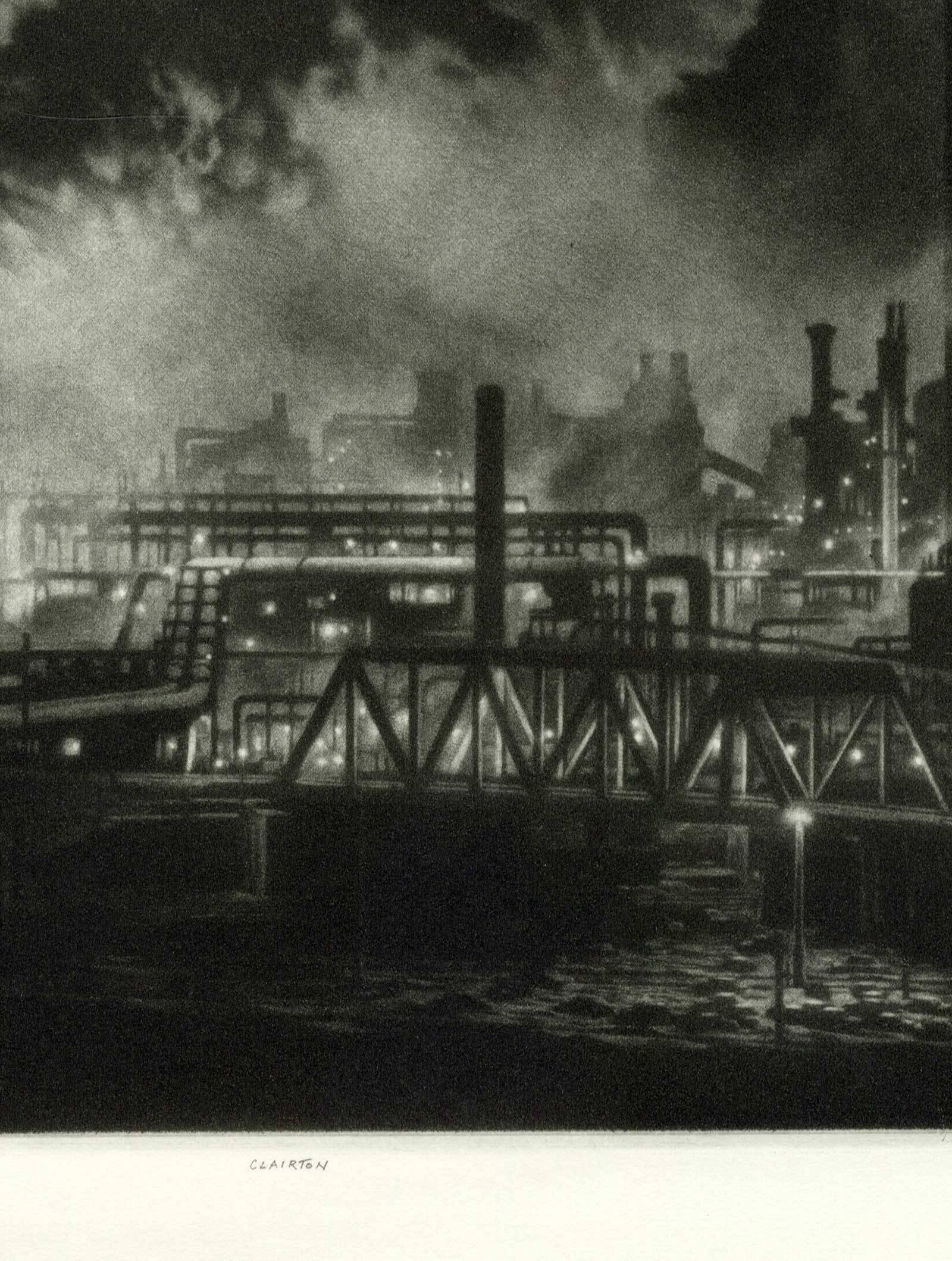 Clairton (Vue de nuit de l'usine américaine d'acier Clairton pour le Coca-Cola, la plus grande en Amérique) - Noir Print par Craig McPherson