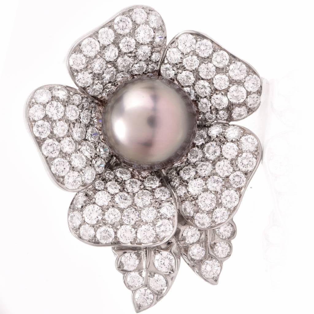 Women's 1980's Craiger Drake 11.00 Carat Diamonds Pearl Gold Flower Brooch Pin For Sale